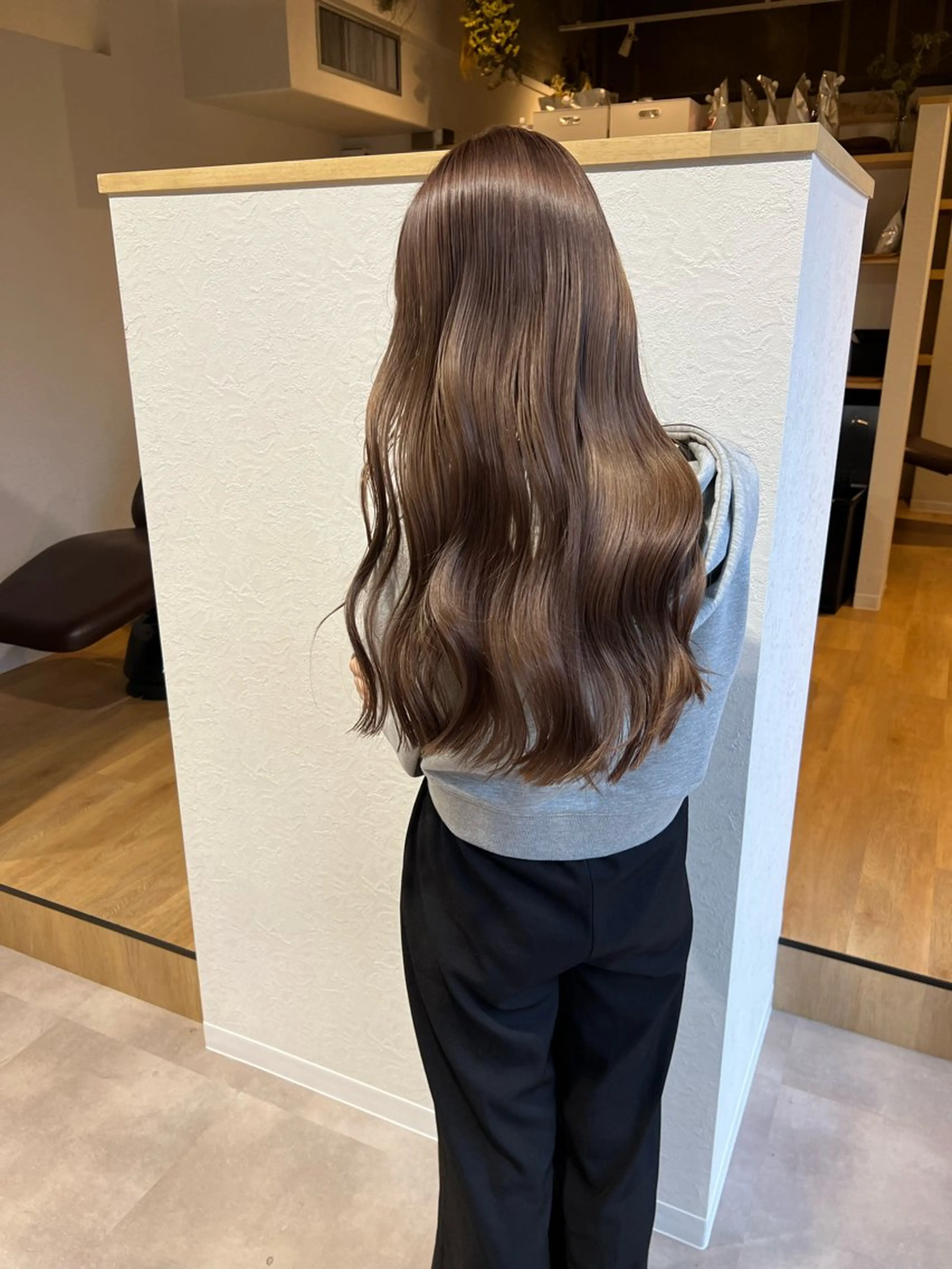 セミロング カラー ブリーチ Vélua/miiu所属・韓国束感まつ毛 /Takaのマツエク・マツパデザイン