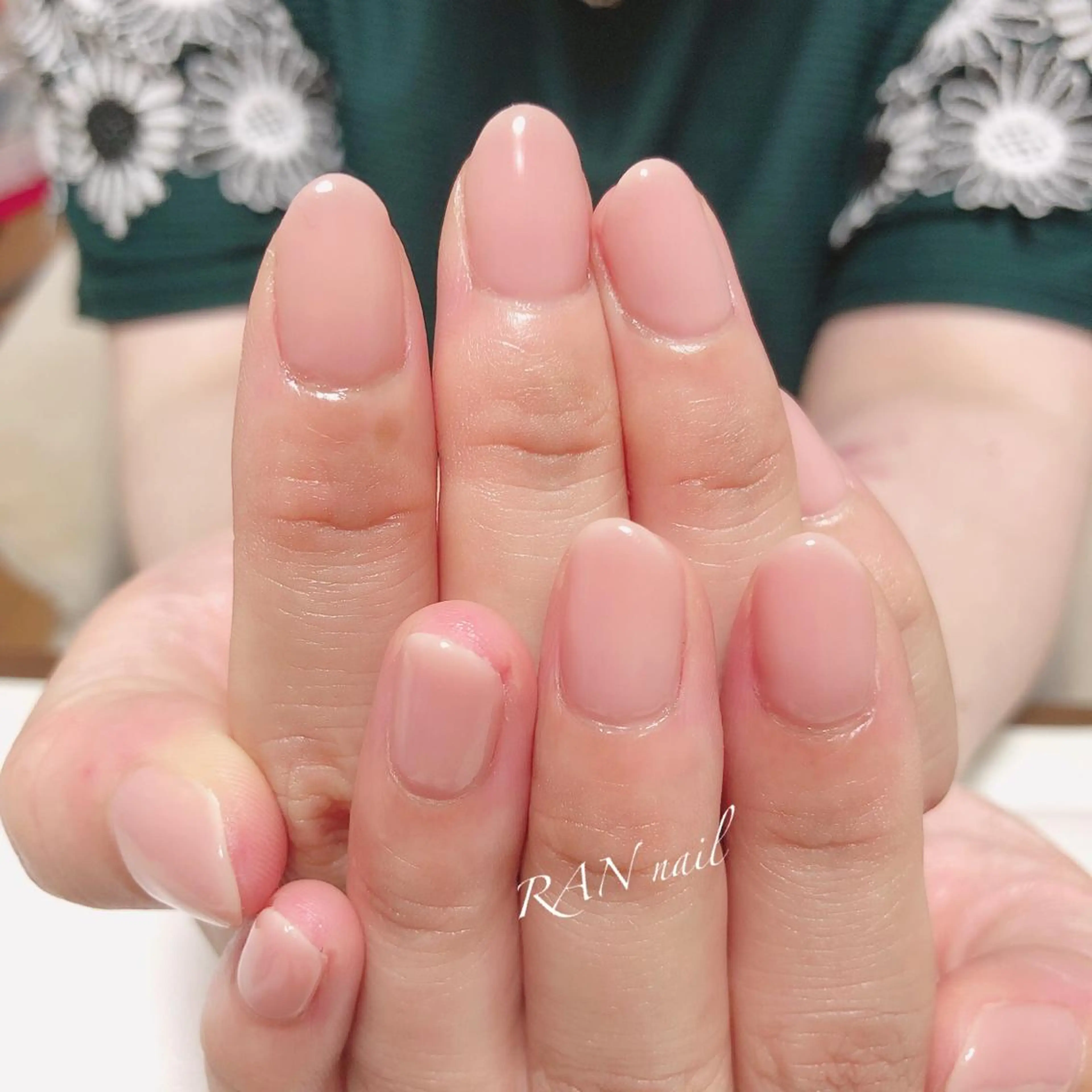 ネイル ワンカラーネイル ハンドネイル フットネイル RAN nail 〜ランネイル〜所属・RAN nailのネイルデザイン