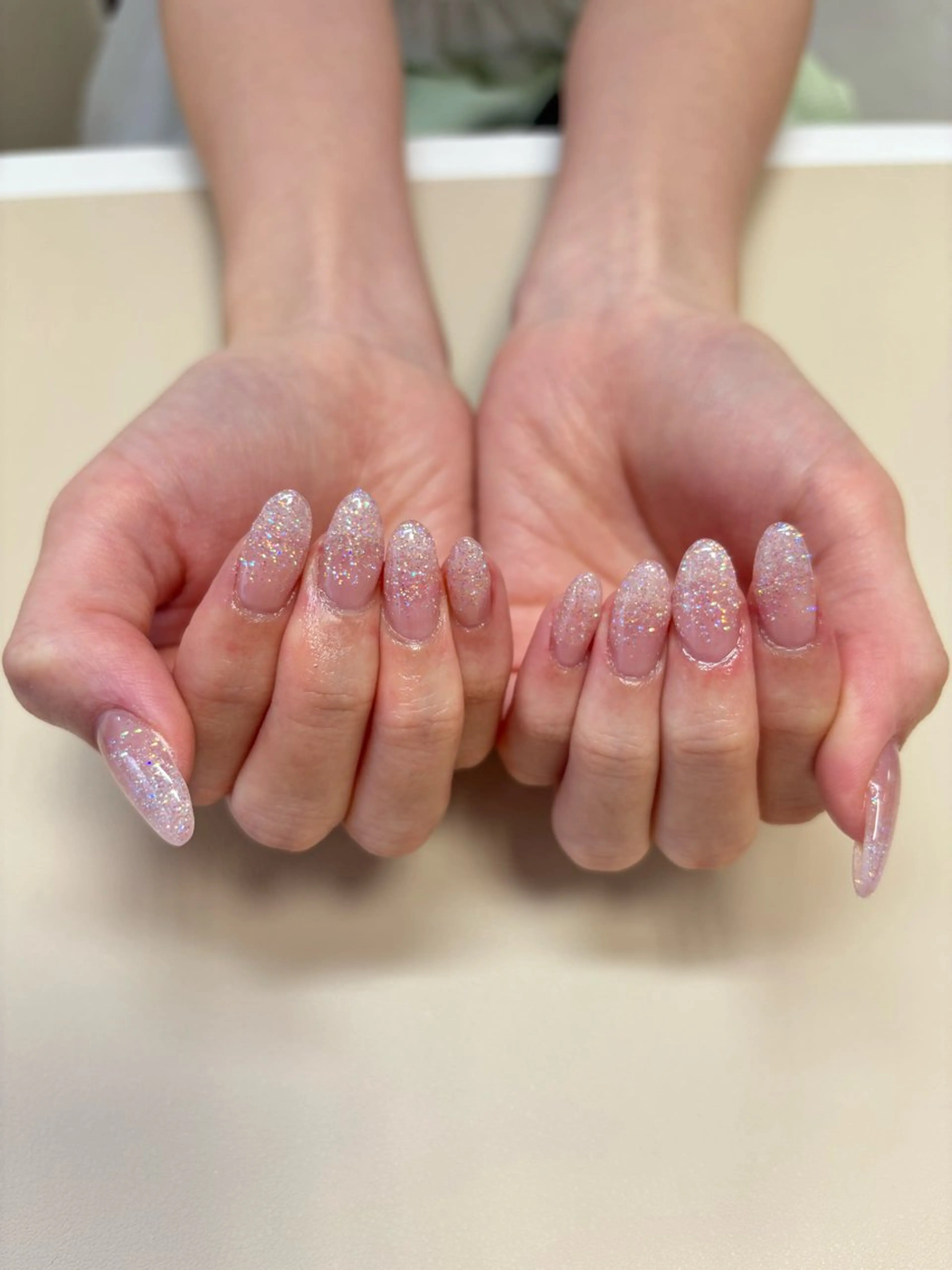 ネイル ガーリー グラデーション ラメ(グリッター) ラメグラデーション ピンク MARCH 渋谷店所属・加藤 菜々佳のネイルデザイン