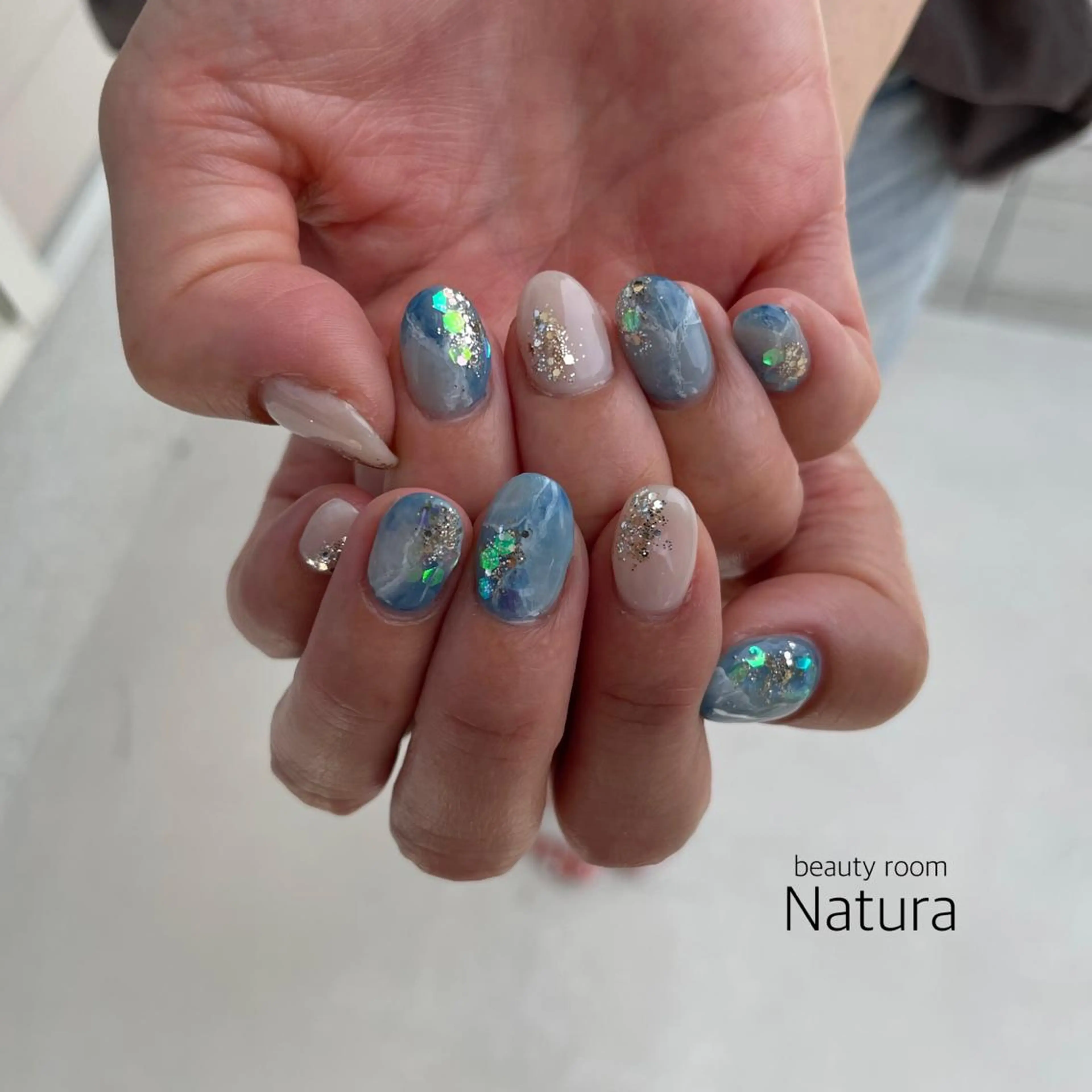 ネイル マツエク・マツパ アイブロウ ハンドネイル beautyroom Naturaのネイルデザイン