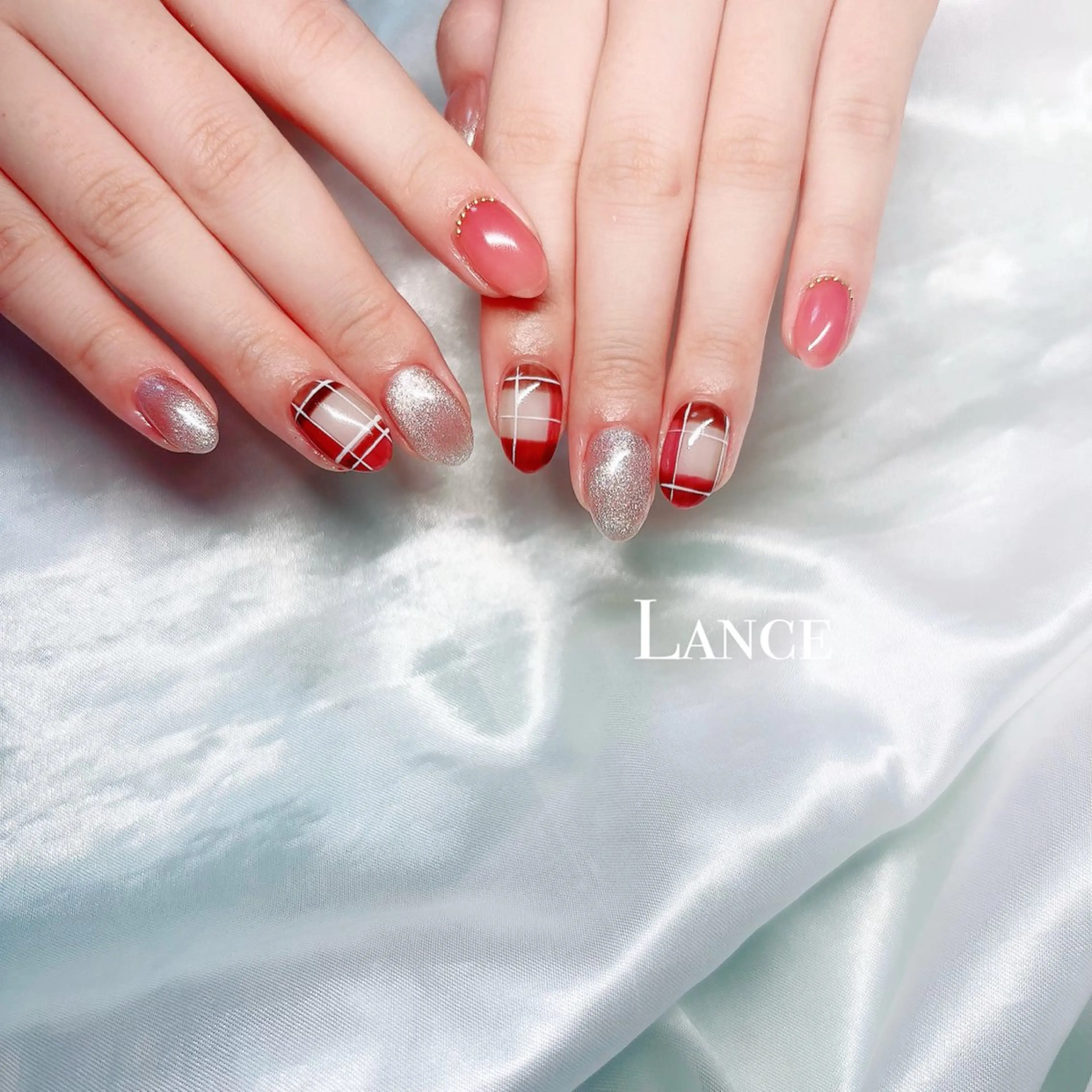 ネイル オーロラネイル フットネイル フレンチネイル キラキラネイル 韓国ネイル ハンドネイル Lance nailのネイルデザイン