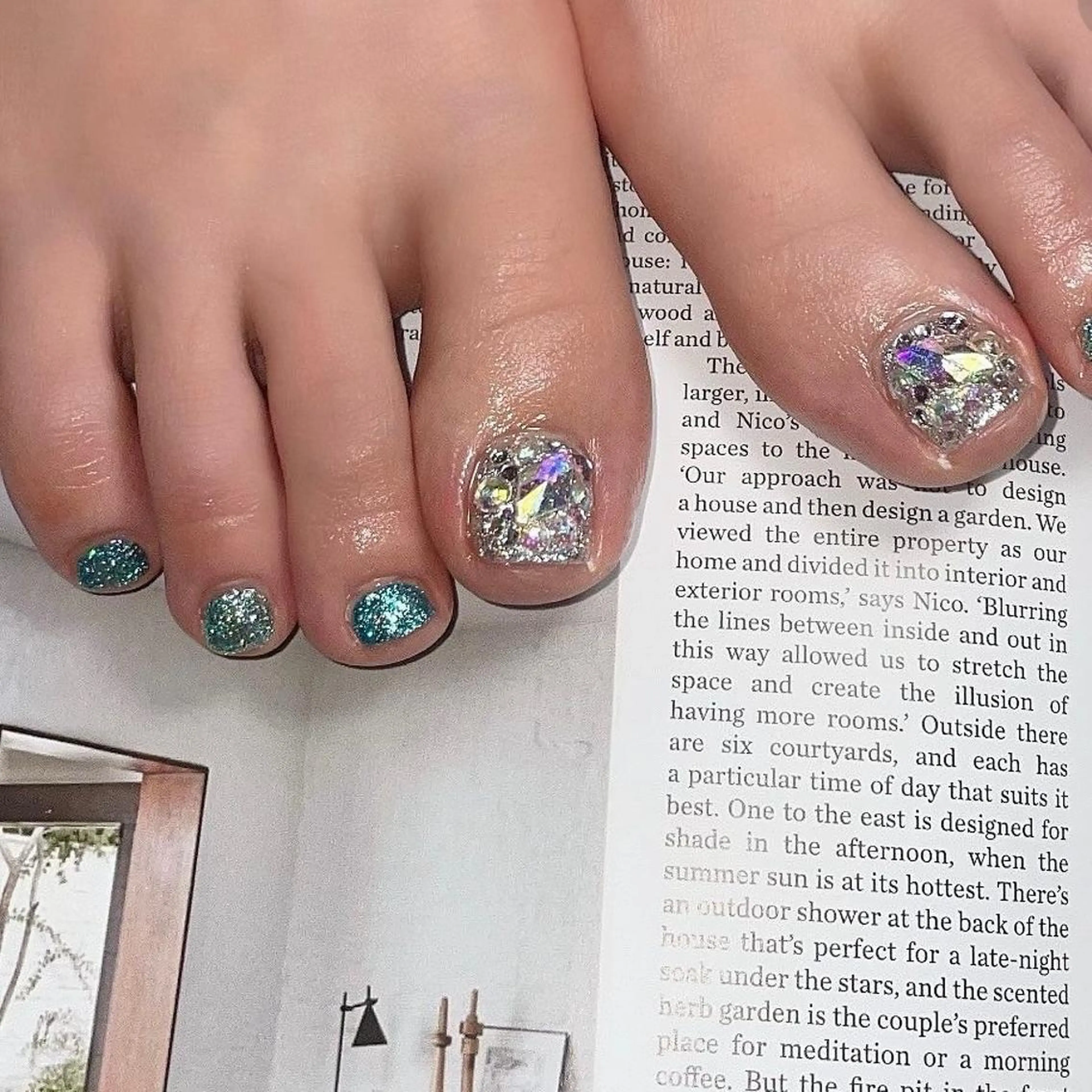 footネイル👣【2art👩🏻‍🎨】【ワンカラー部分は2色まで選択可‍】の写真