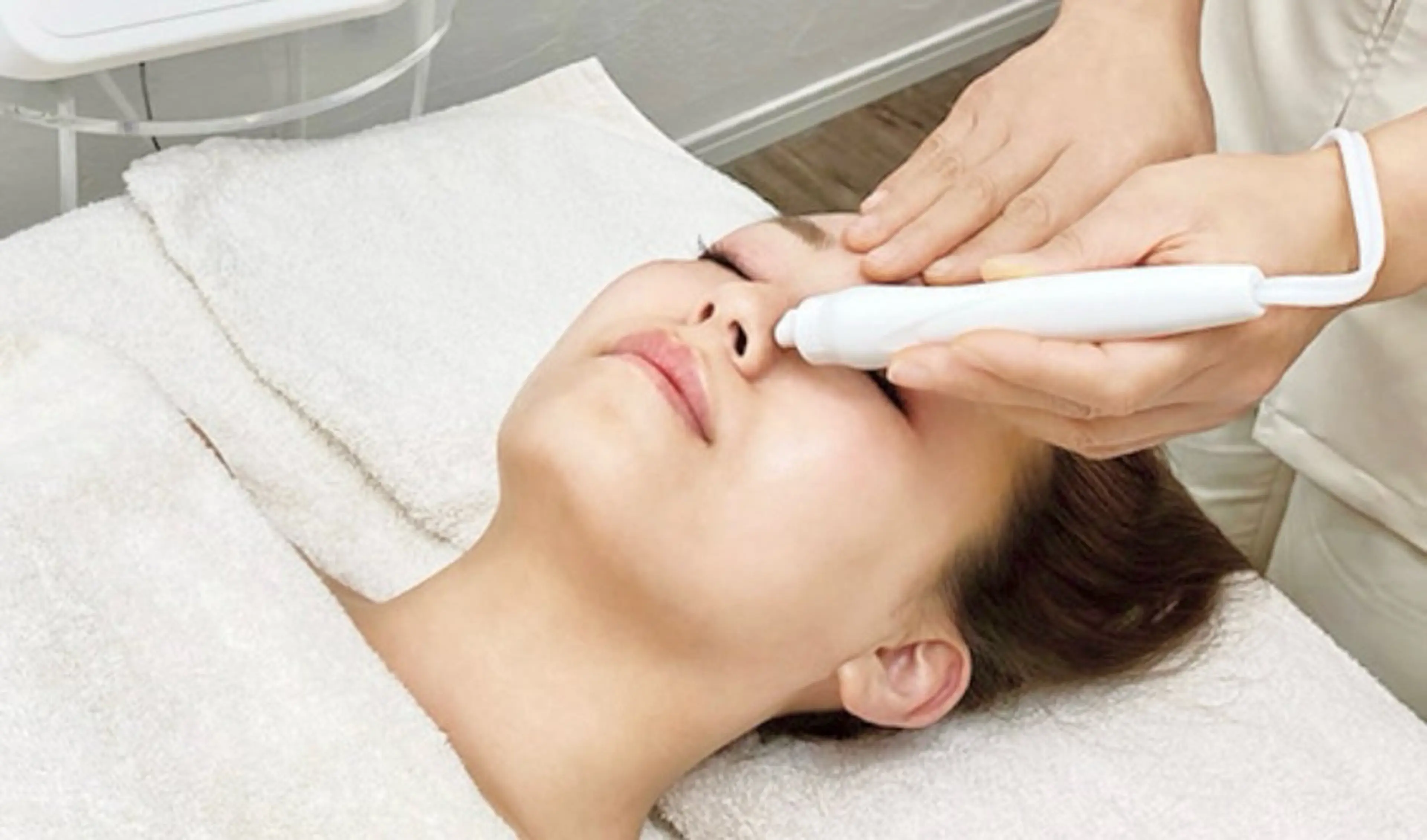 【11月限定‼️脱ニキビ肌👋🏻毛穴洗浄ハイドロフェイシャル✨】ニキビ・毛穴・くすみ・たるみケア😍の写真