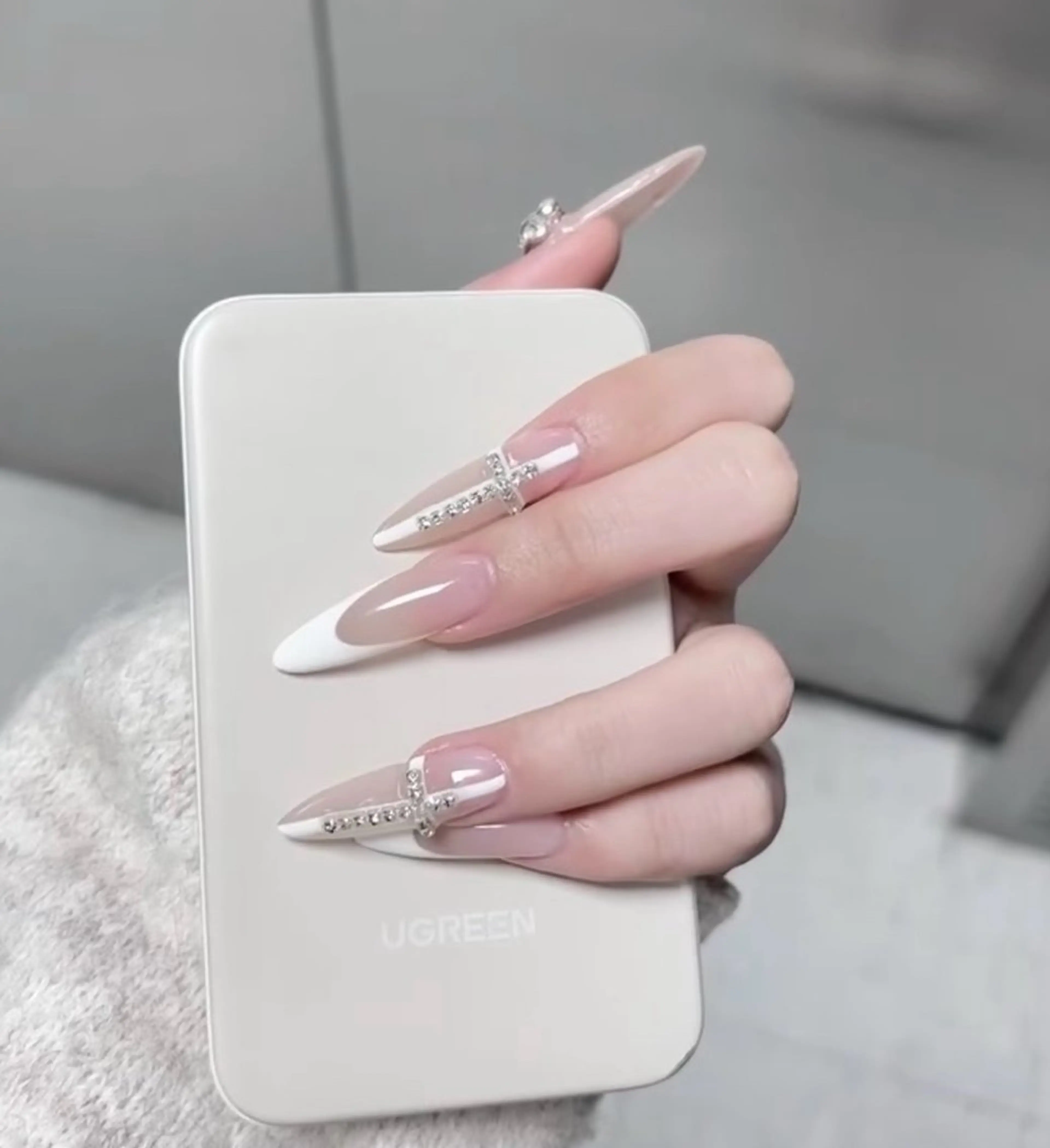 ネイル オーロラネイル フラワーネイル フットネイル フレンチネイル ジェルネイル ハンドネイル 長さだし専門 ありさのネイルデザイン