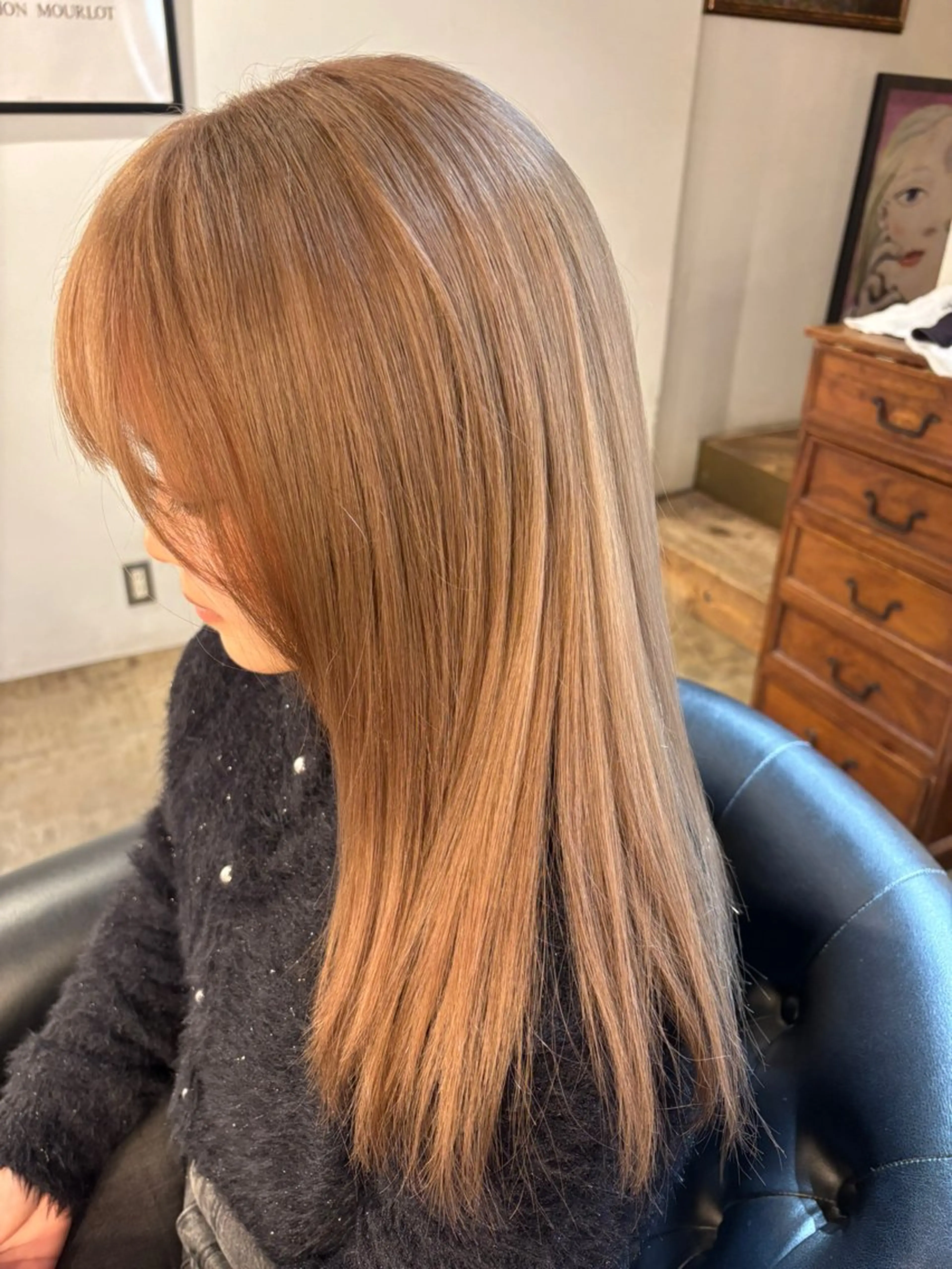 ロング カラー ベージュカラー ミルクティーベージュ 🌀メンズパーマ🌀 平川海夢のヘアスタイル