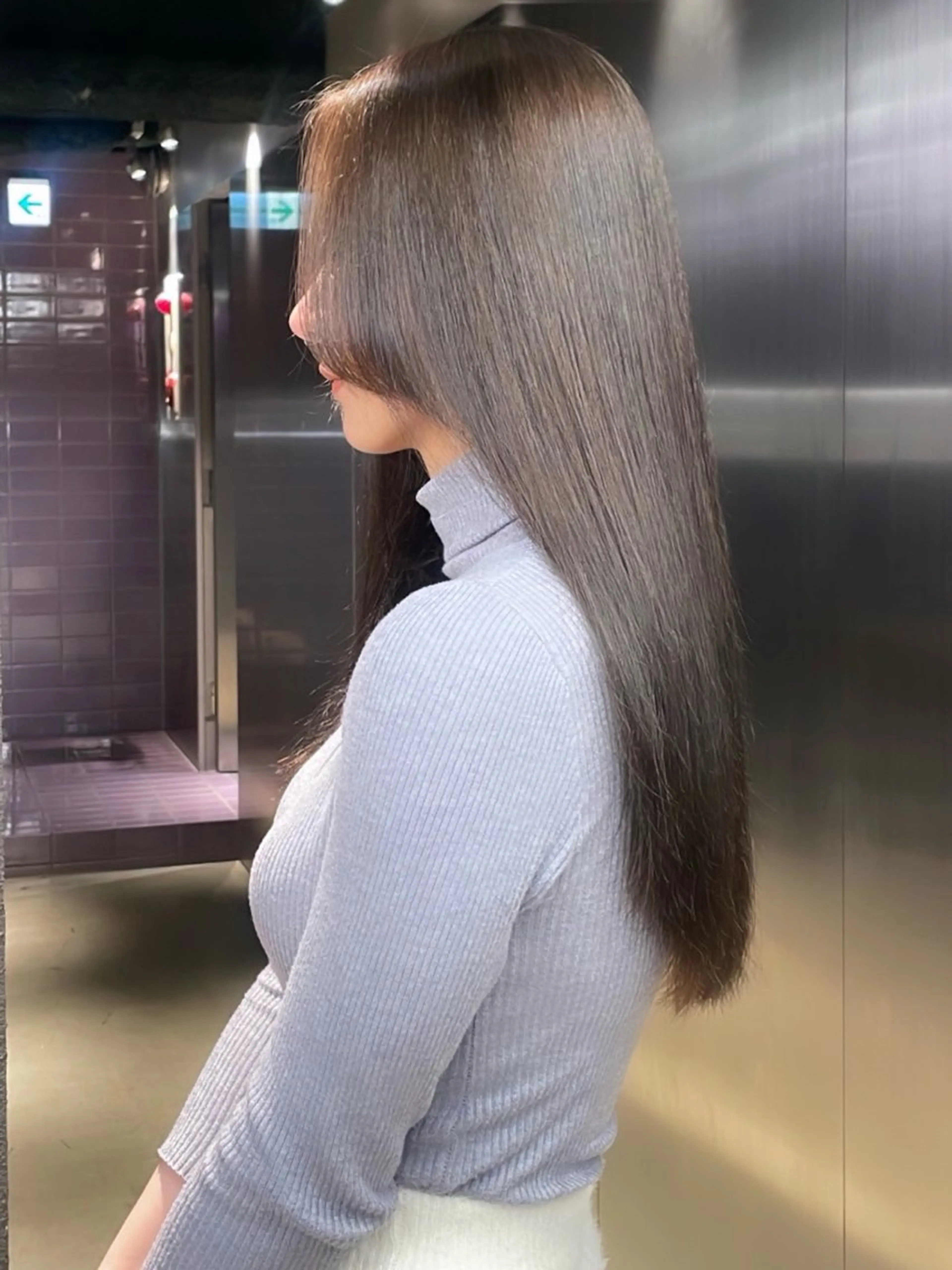 ロング カラー ベージュカラー ブリーチ ブラウンカラー ミルクティーベージュ 名古屋栄♡PELE/ ブリーチ/ハイトーンのヘアスタイル