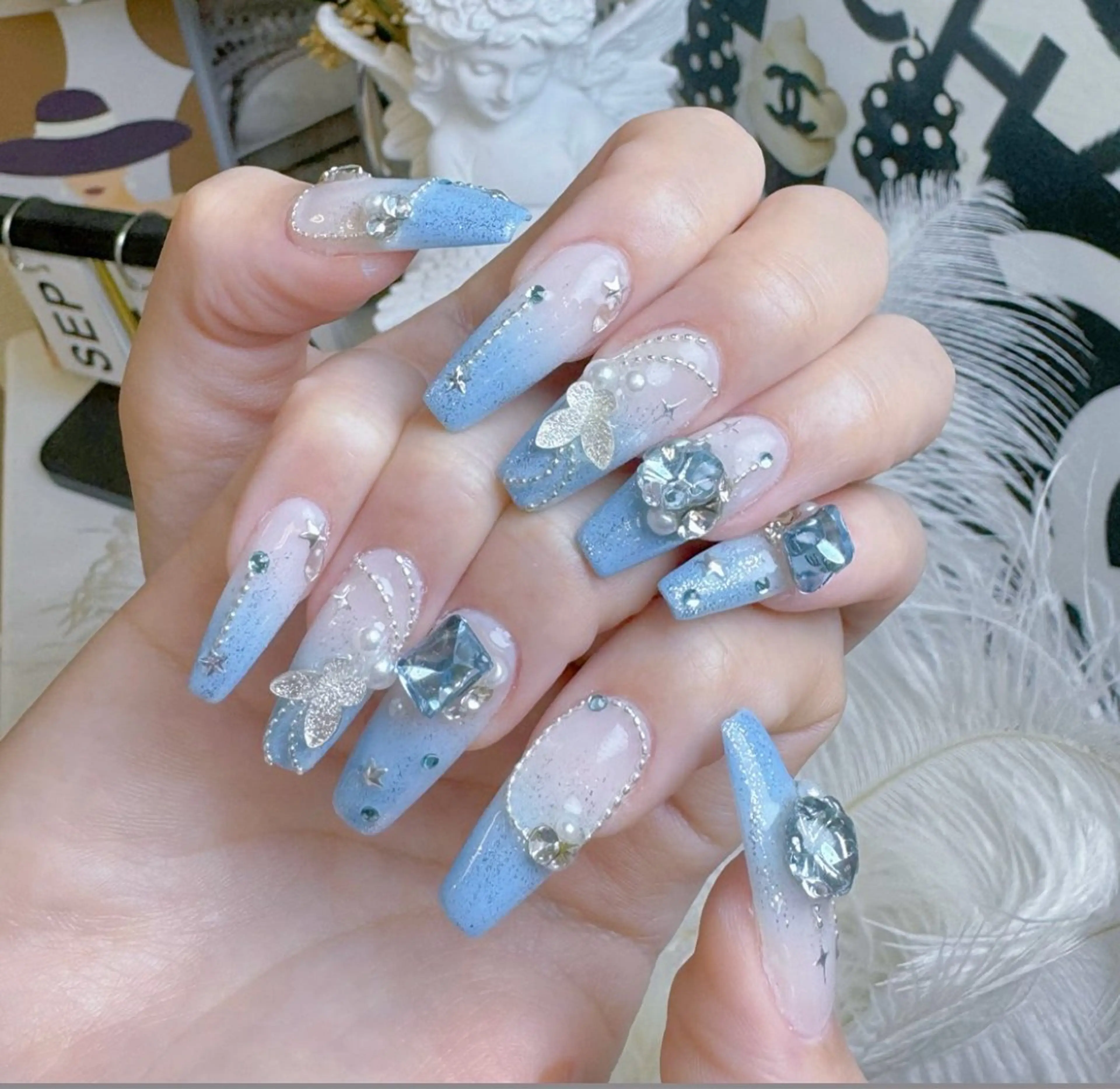 ネイル MoonHi Nail Salon所属・MoonHi Nail 朝霞台のネイルデザイン