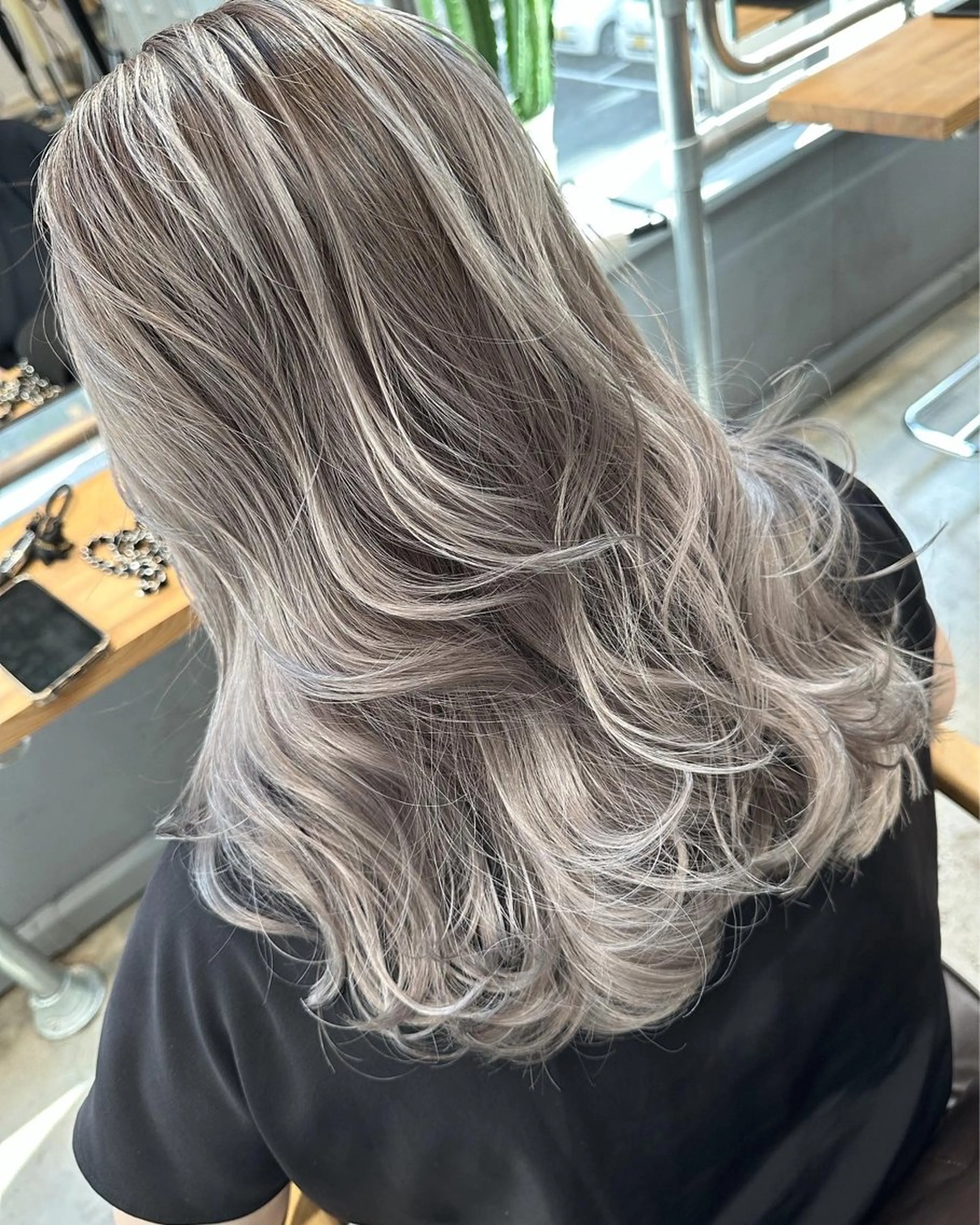 セミロング カラー パーマ ブリーチ毛縮毛矯正 👑山口のヘアスタイル