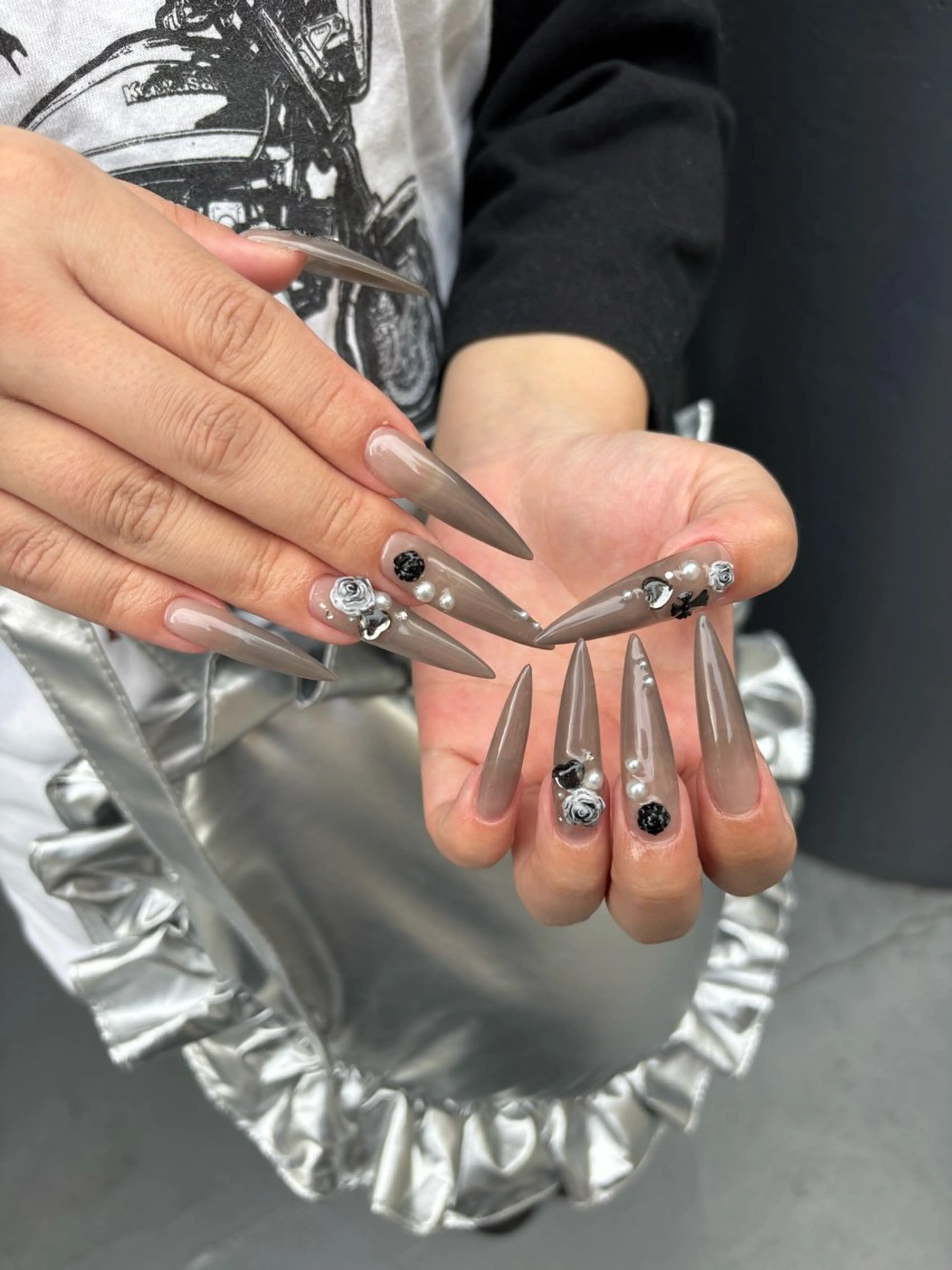 ネイル ハンドネイル IROHA Nail 矢掛萌子のネイルデザイン