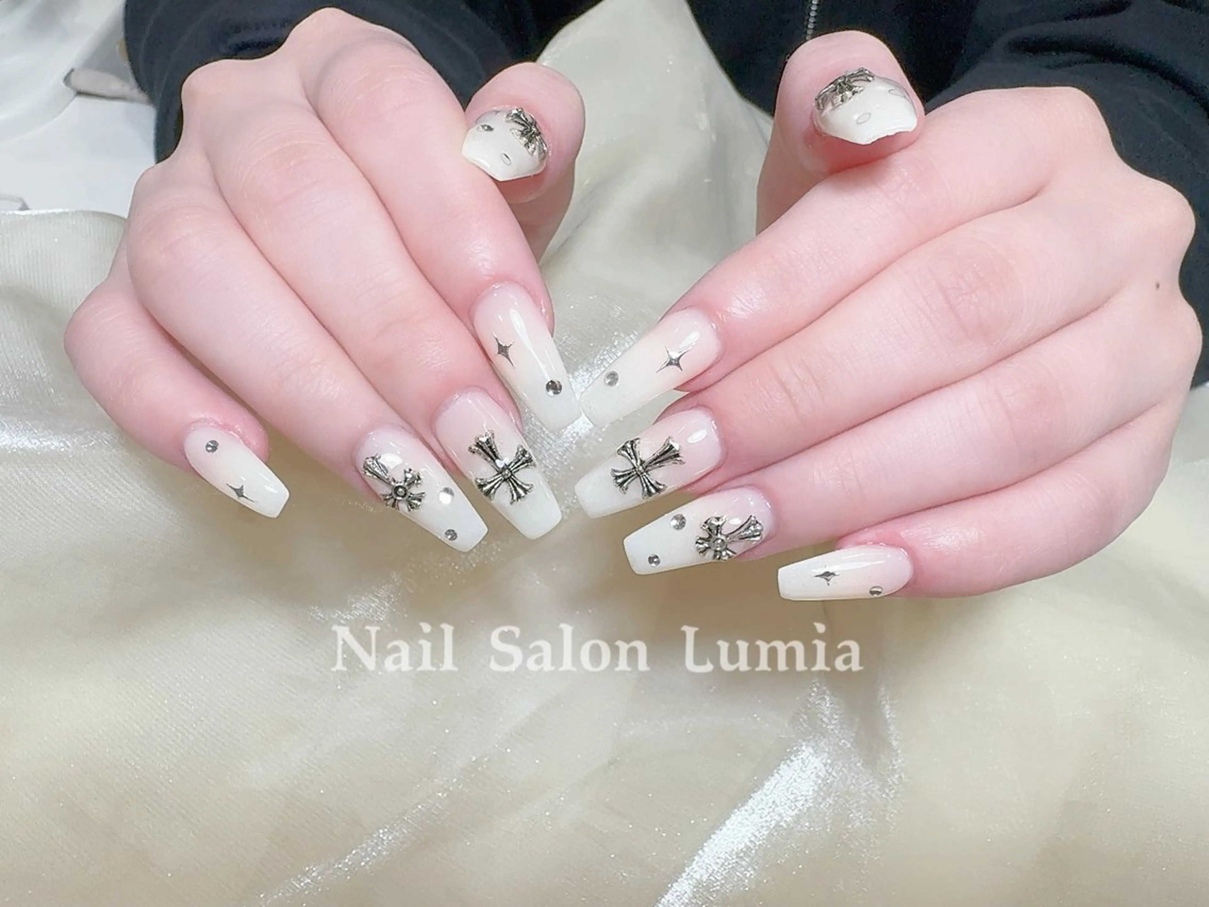 ネイル ハンドネイル ネイルサロン ルミア Lumia 店長のネイルデザイン