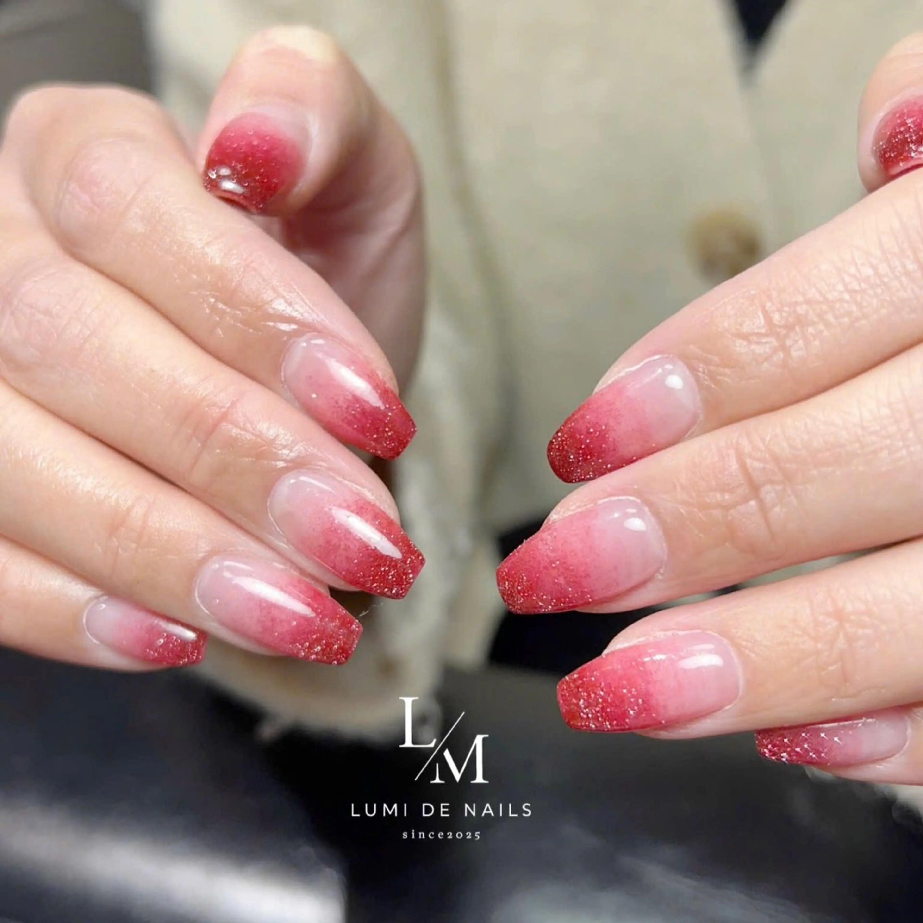 ネイル グラデーション ラメ(グリッター) マグネットネイル ミラーネイル ニュアンスネイル ハンドネイル Lumi de nails所属・Lumi de nailsのネイルデザイン