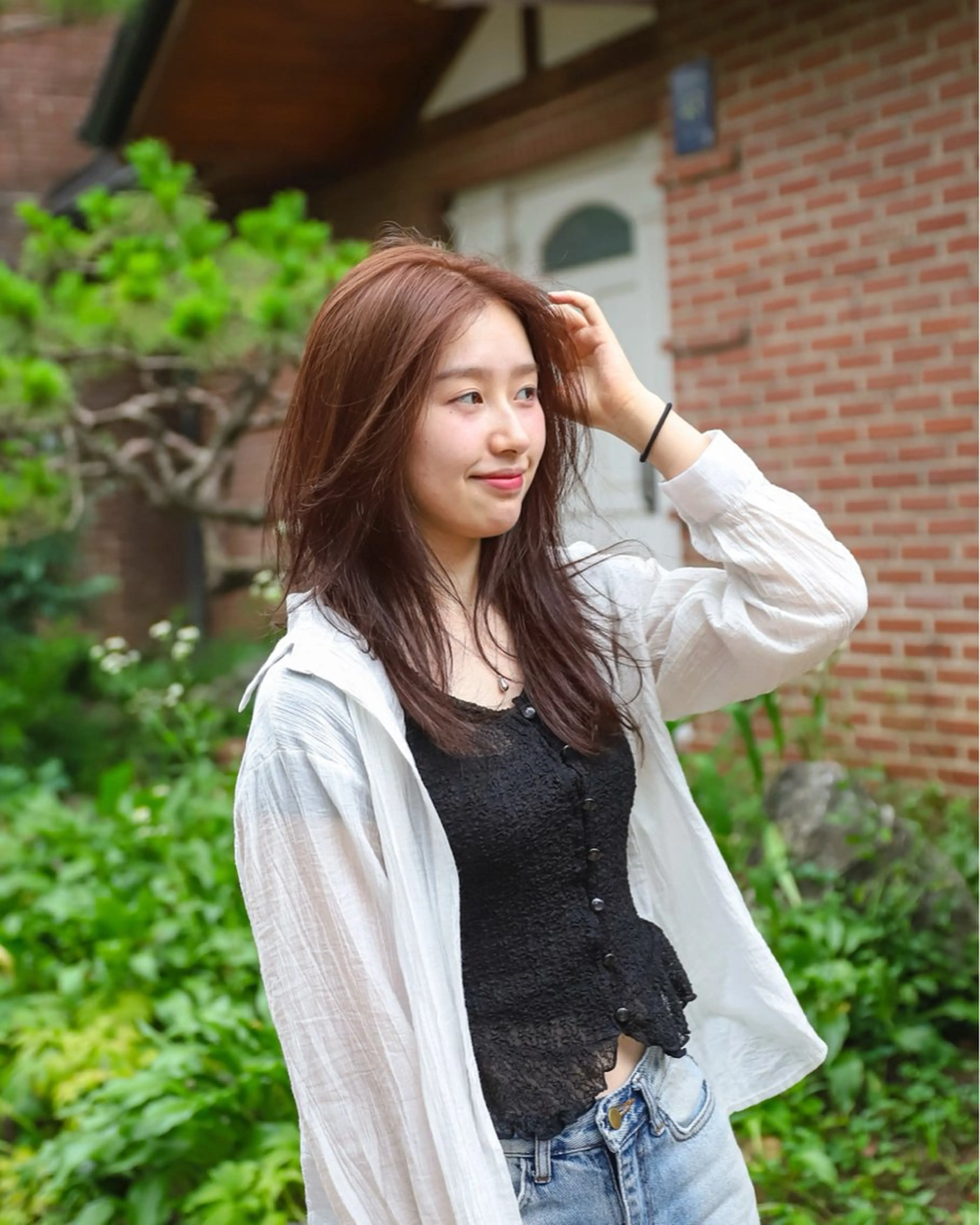 ミディアム ミディアムレイヤー 韓国風ヘア レイヤーカット カット ヘアカラー トリートメント AVAHAIR新大久保所属・【韓国ヘア】 AVAHAIRユウトのヘアスタイル