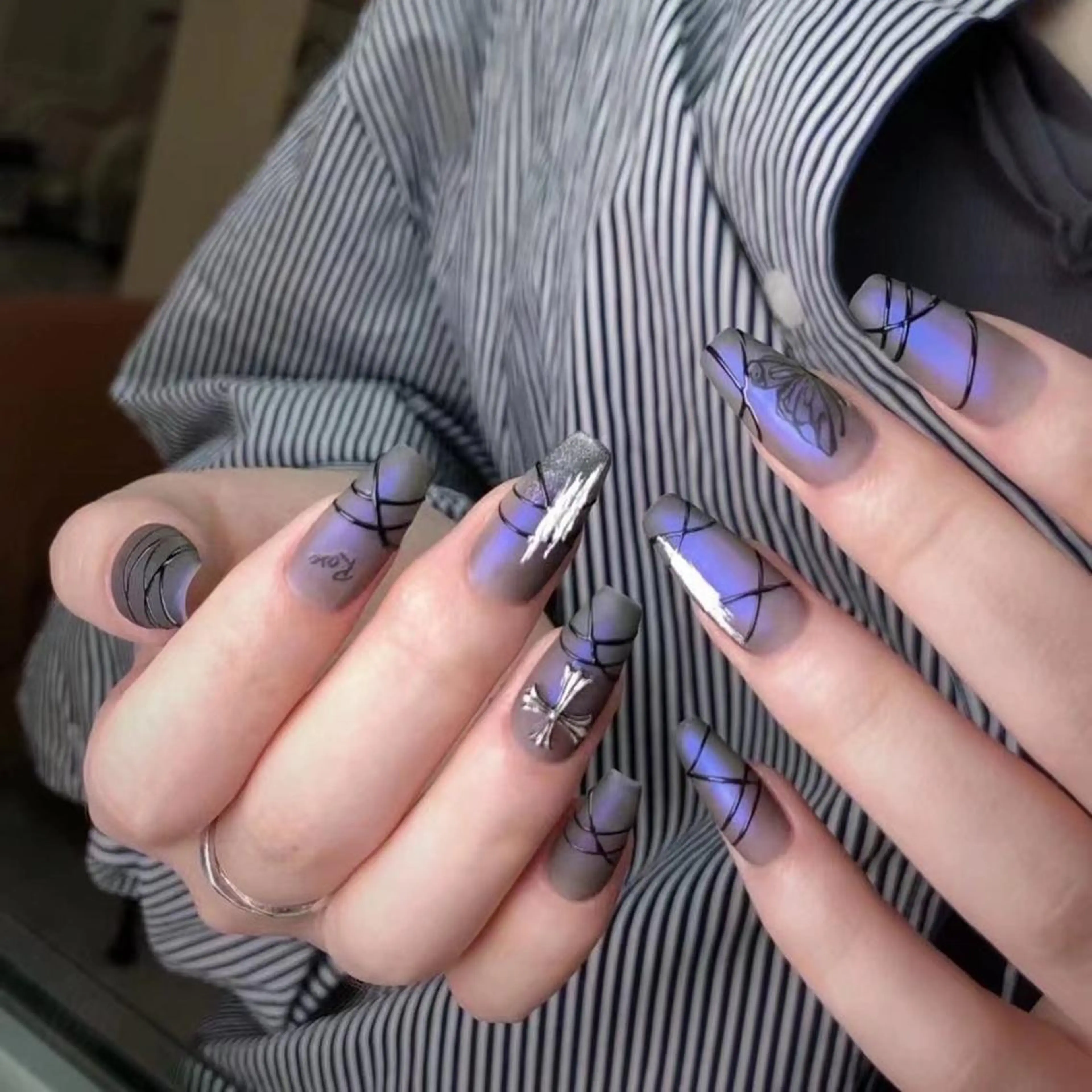 ネイル H1 ネイル サロンのネイルデザイン