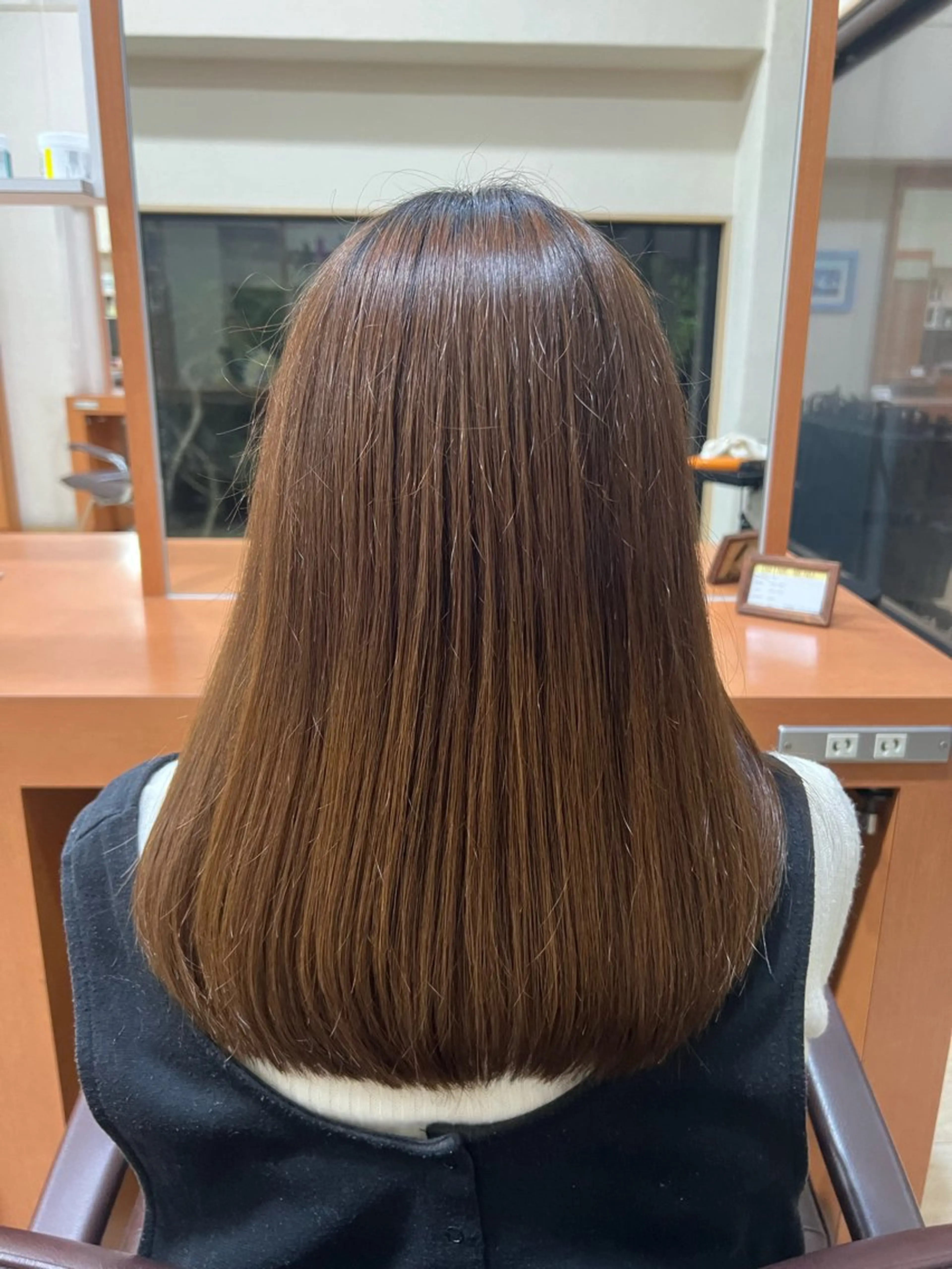 ミディアム 疋田 伽菜子のヘアスタイル