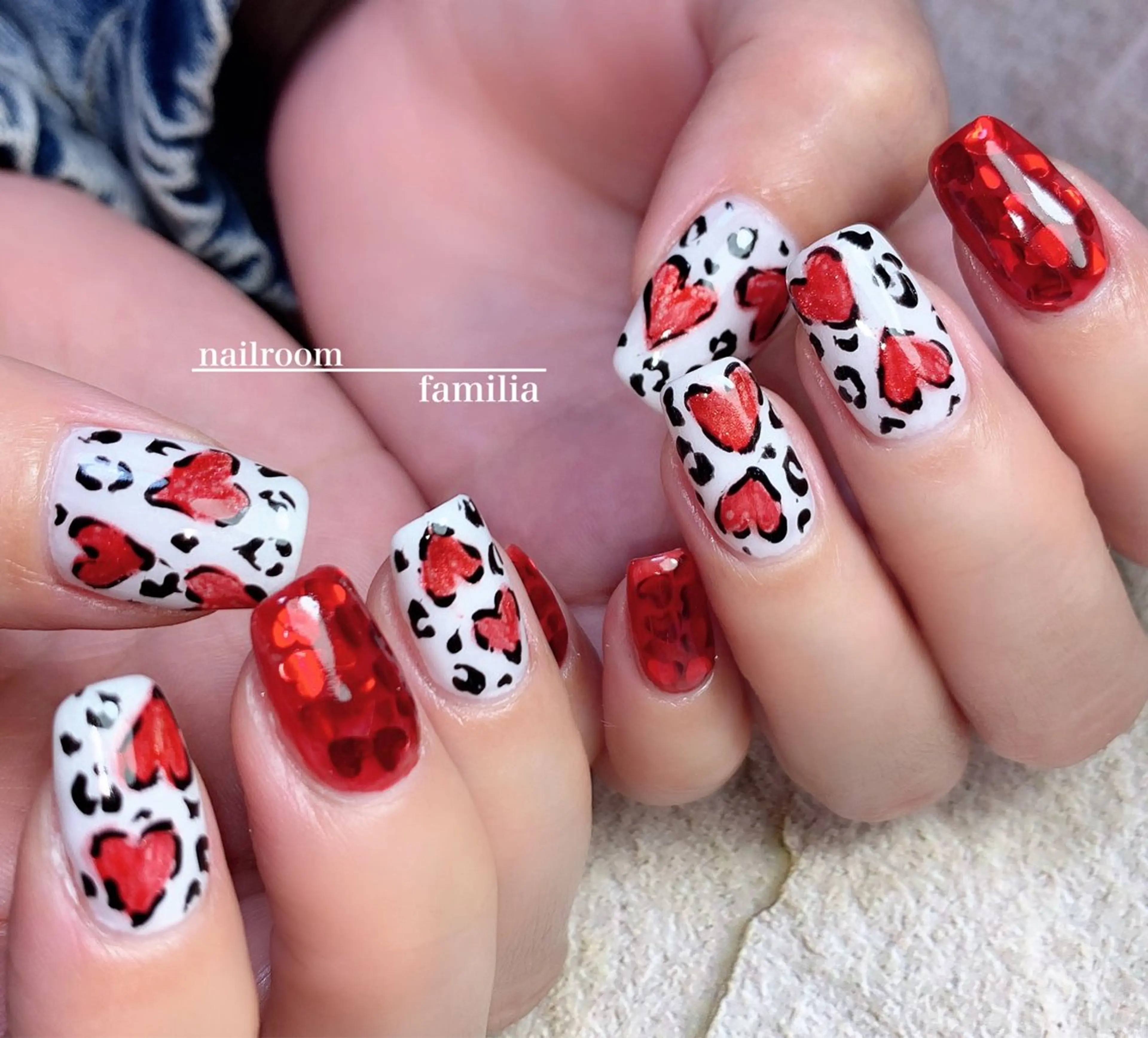 ネイル ハート ホログラムネイル ハンドネイル -nailroom- familiaのネイルデザイン