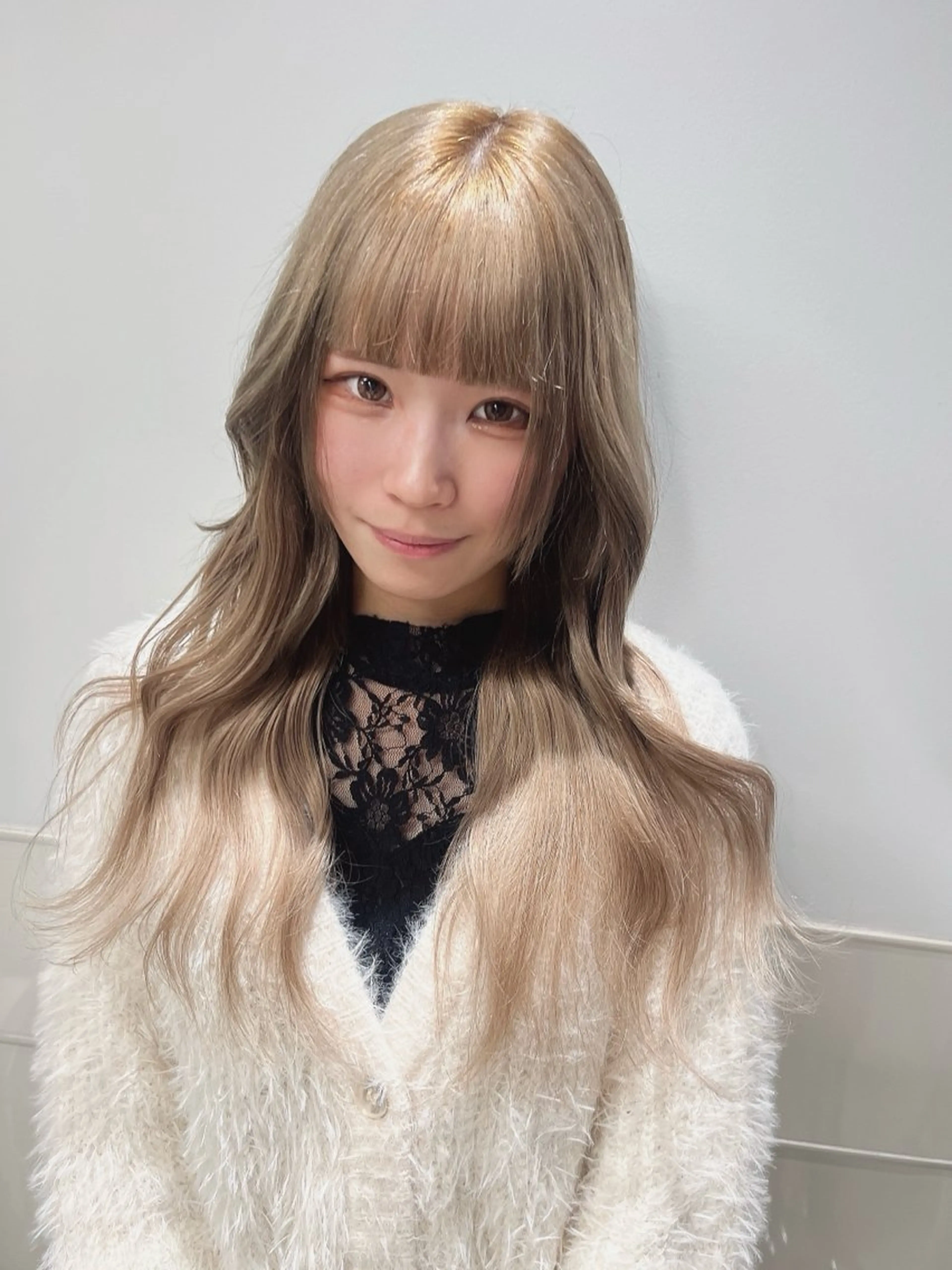 ロング シールエクステ エクステ エクステ りおな/エクステ /ミルクティーカラーのヘアスタイル