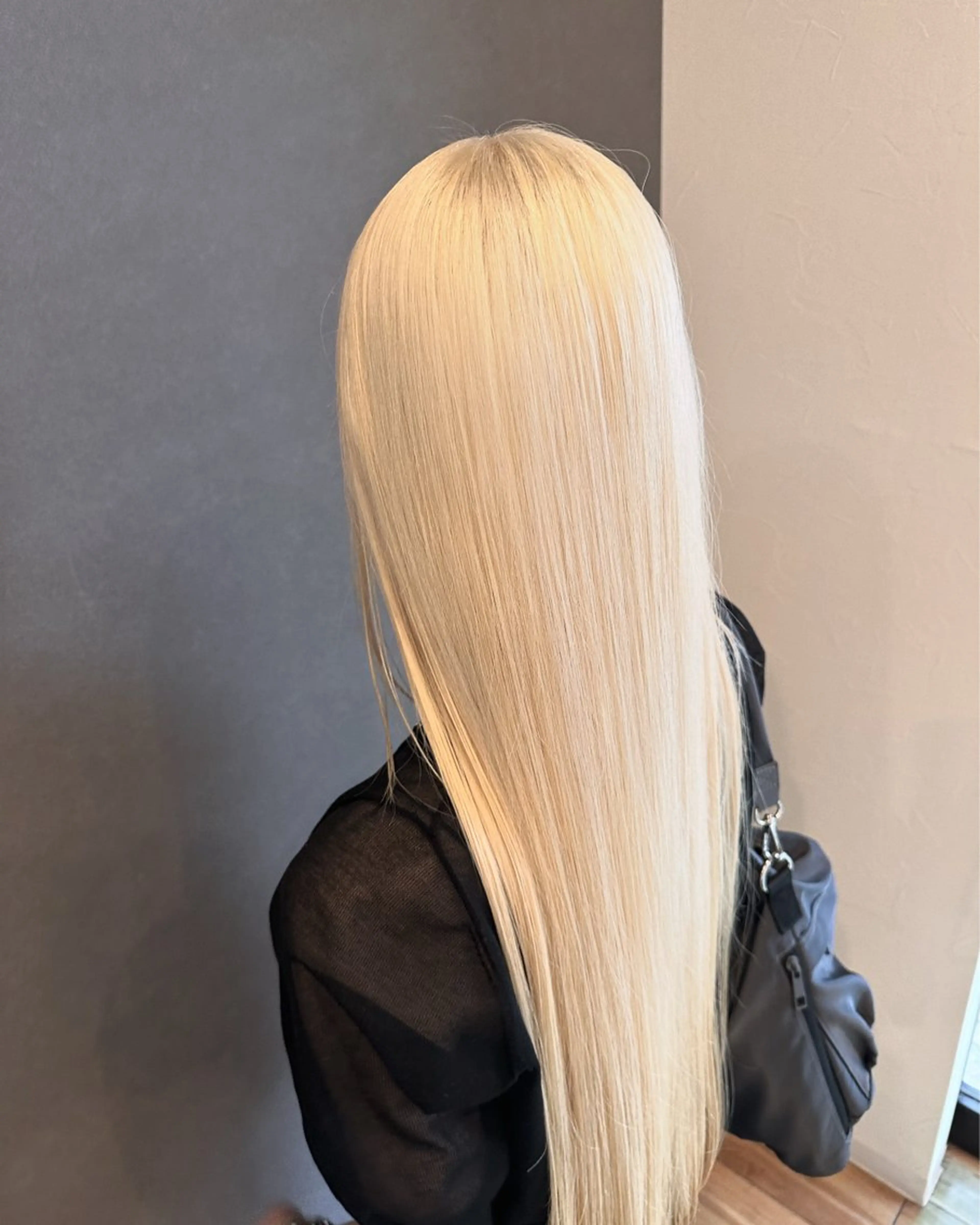 ロング ヘアカラー トリートメント ️💜akari💜 ハイトーン/レイヤーのヘアスタイル