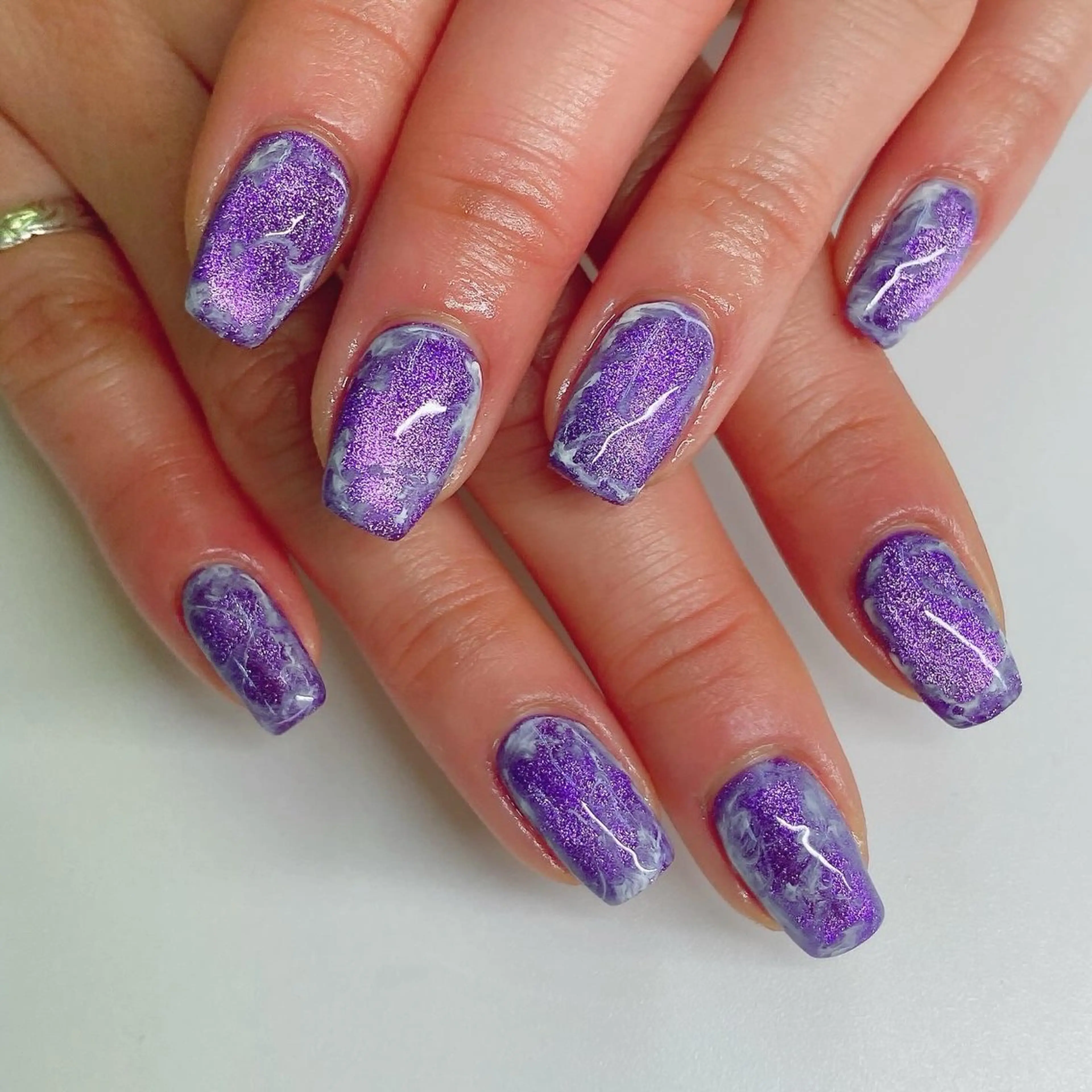 セミロング 石原 夕華のネイルデザイン