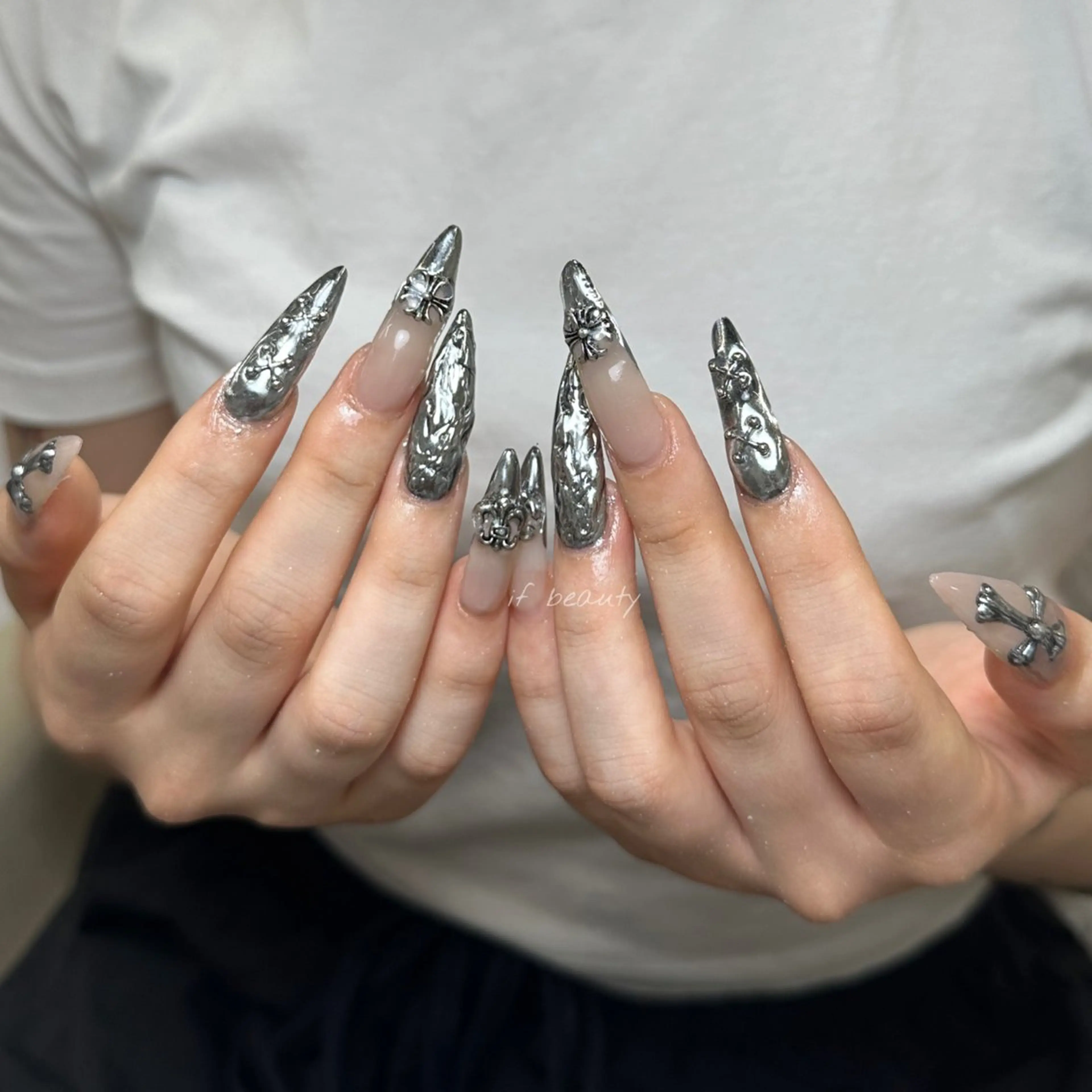 ネイル アートネイル ジェルネイル グラデーション パラジェル ワンホンネイル ハンドネイル if Hair＆Nail Salon所属・IKA /海外ネイル /個性派/ワンホンのネイルデザイン