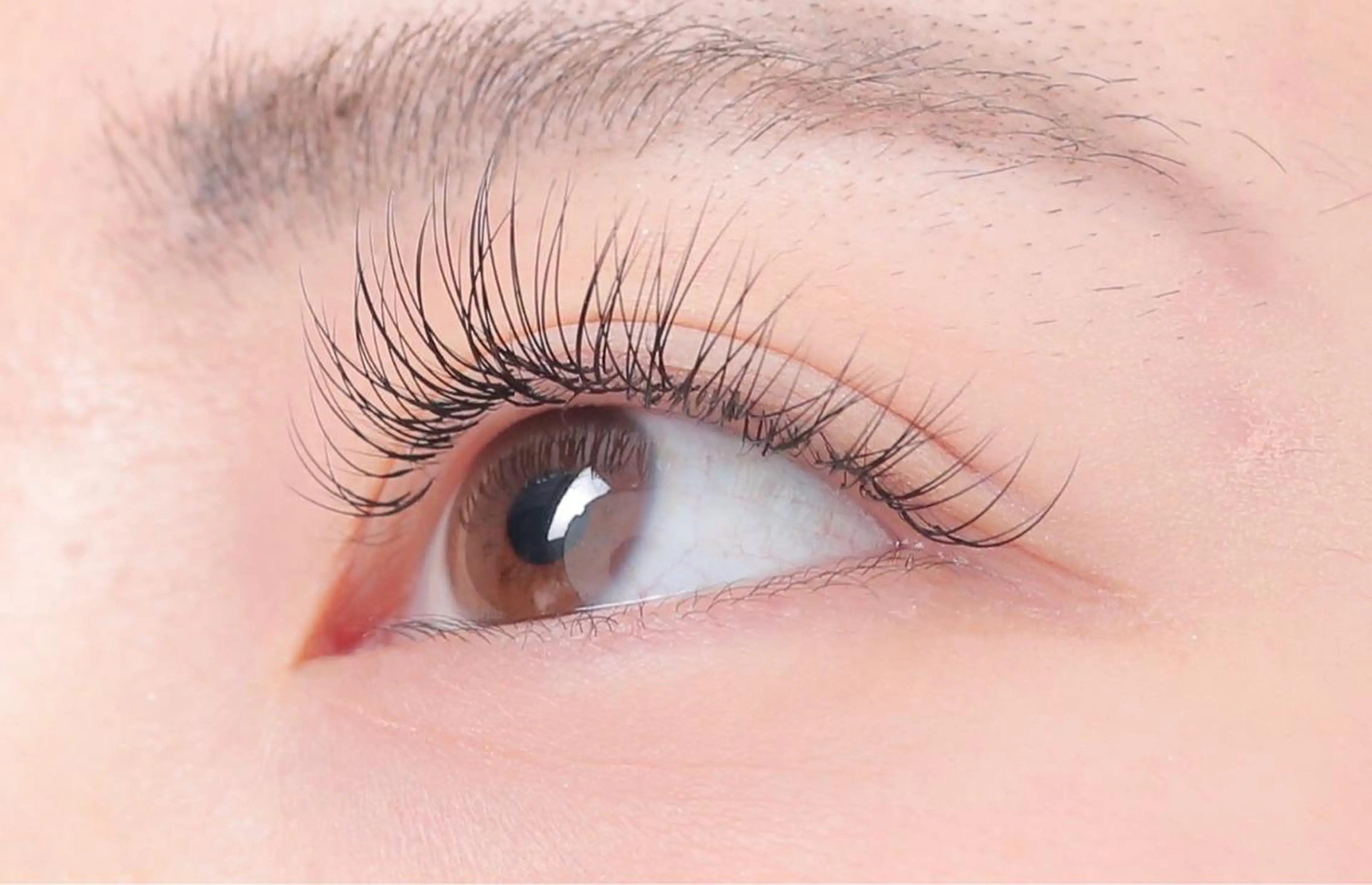 マツエク・マツパ 髪質改善／透明感 NAKAIEのヘアスタイル