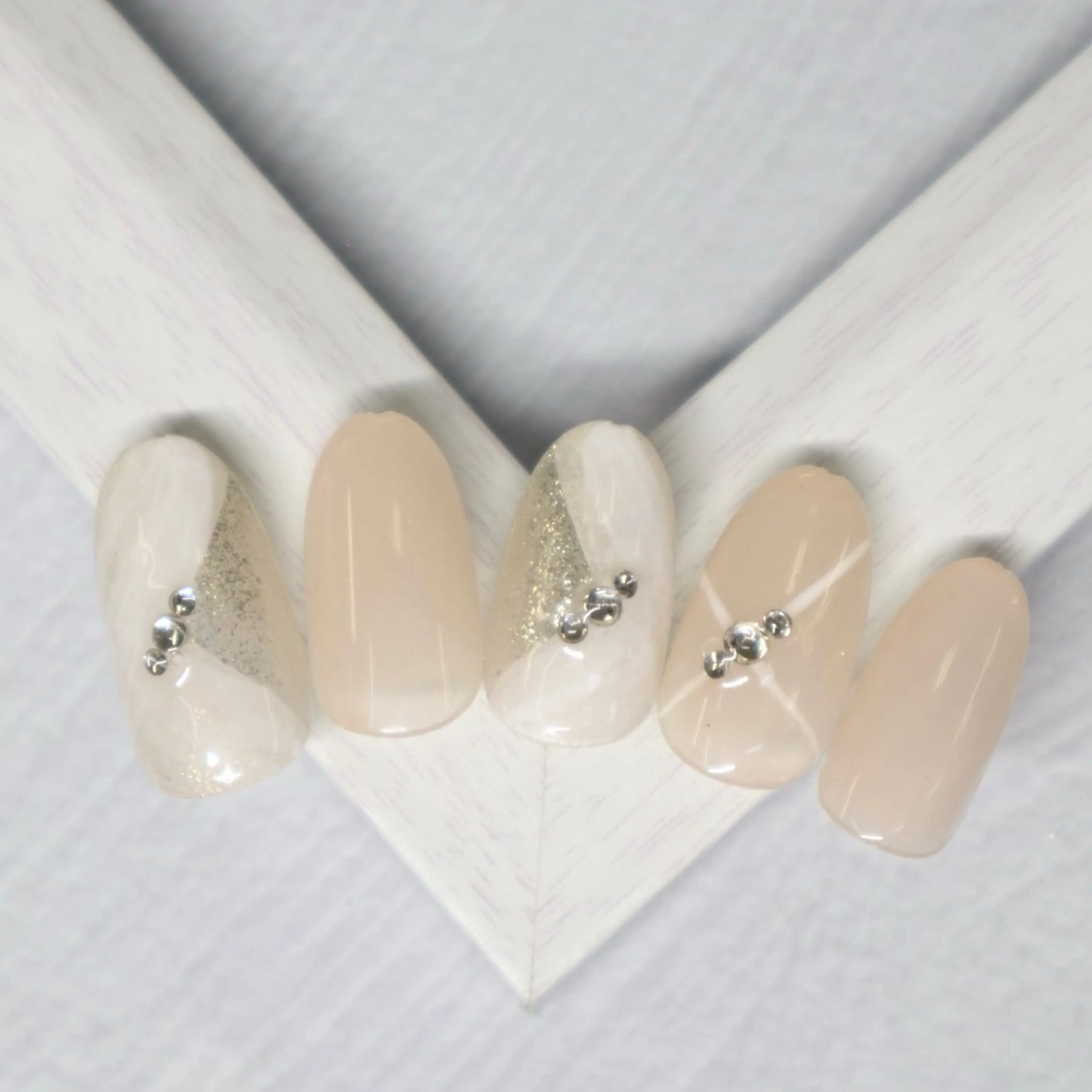 ネイル L‘ねいる 江坂店 エルネイルエサカテンのネイルデザイン