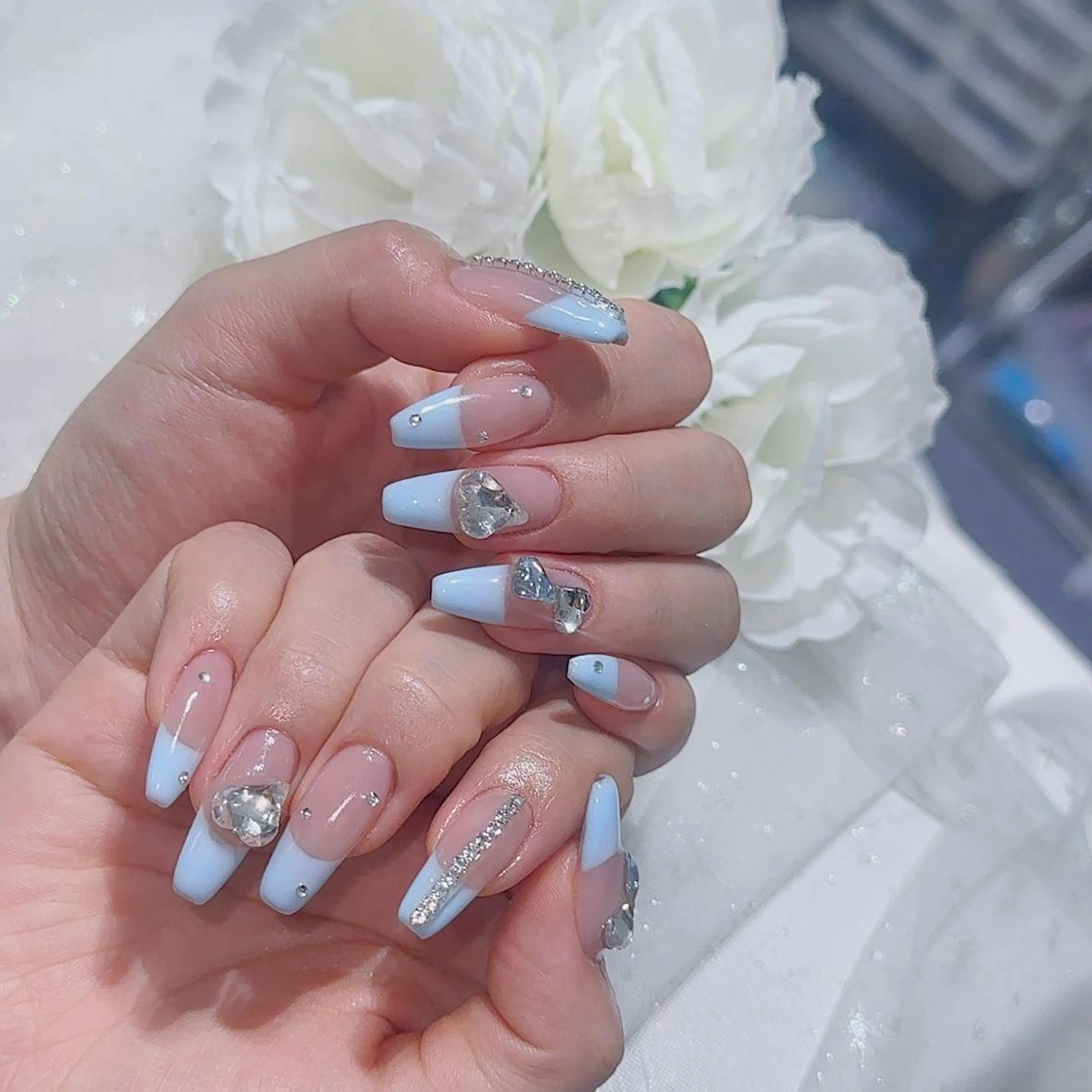 ネイル アートネイル 長さ出し ネイルチップ Queens ゲンのネイルデザイン