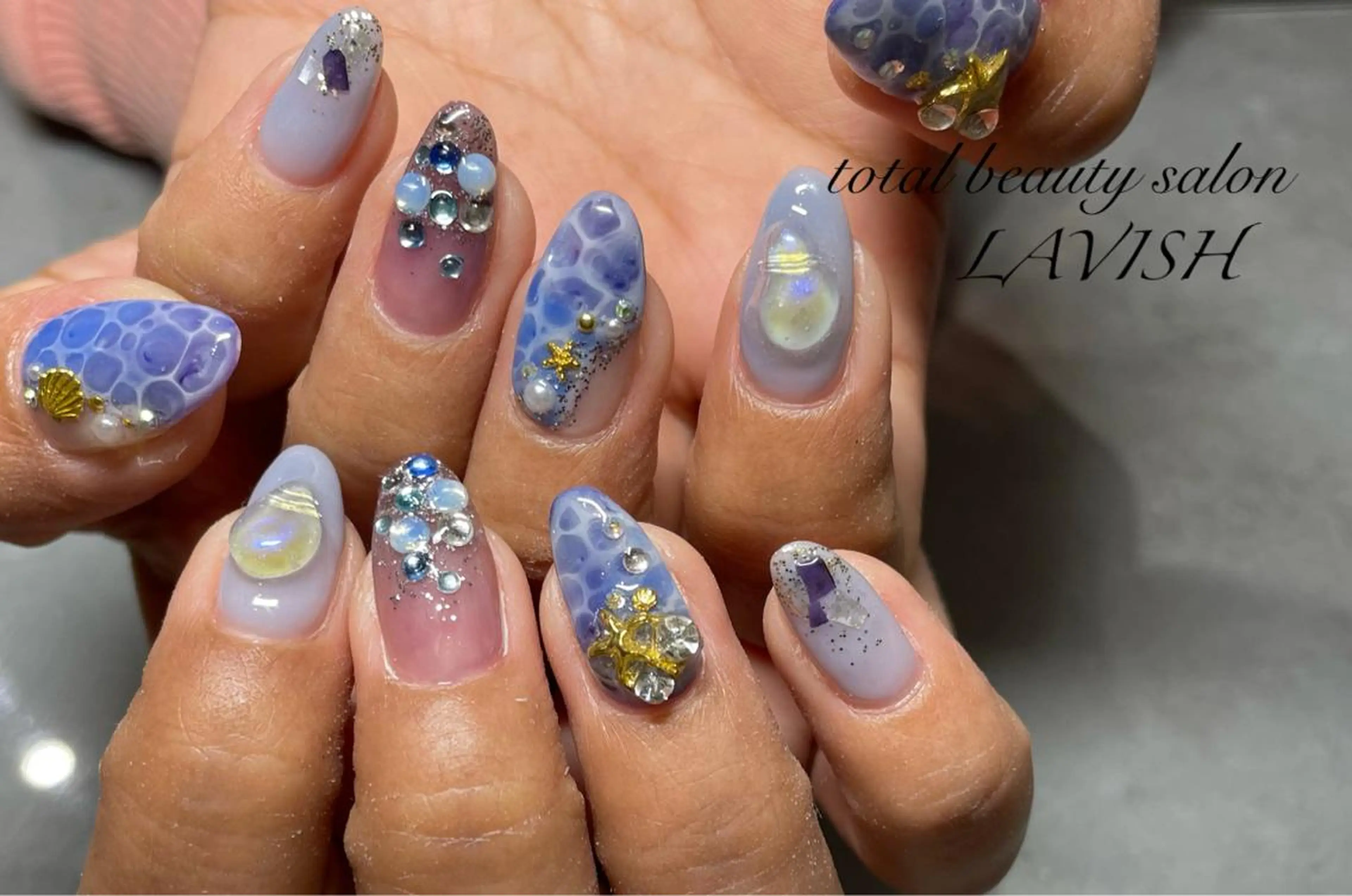 ネイル LAVISH nail salonのネイルデザイン