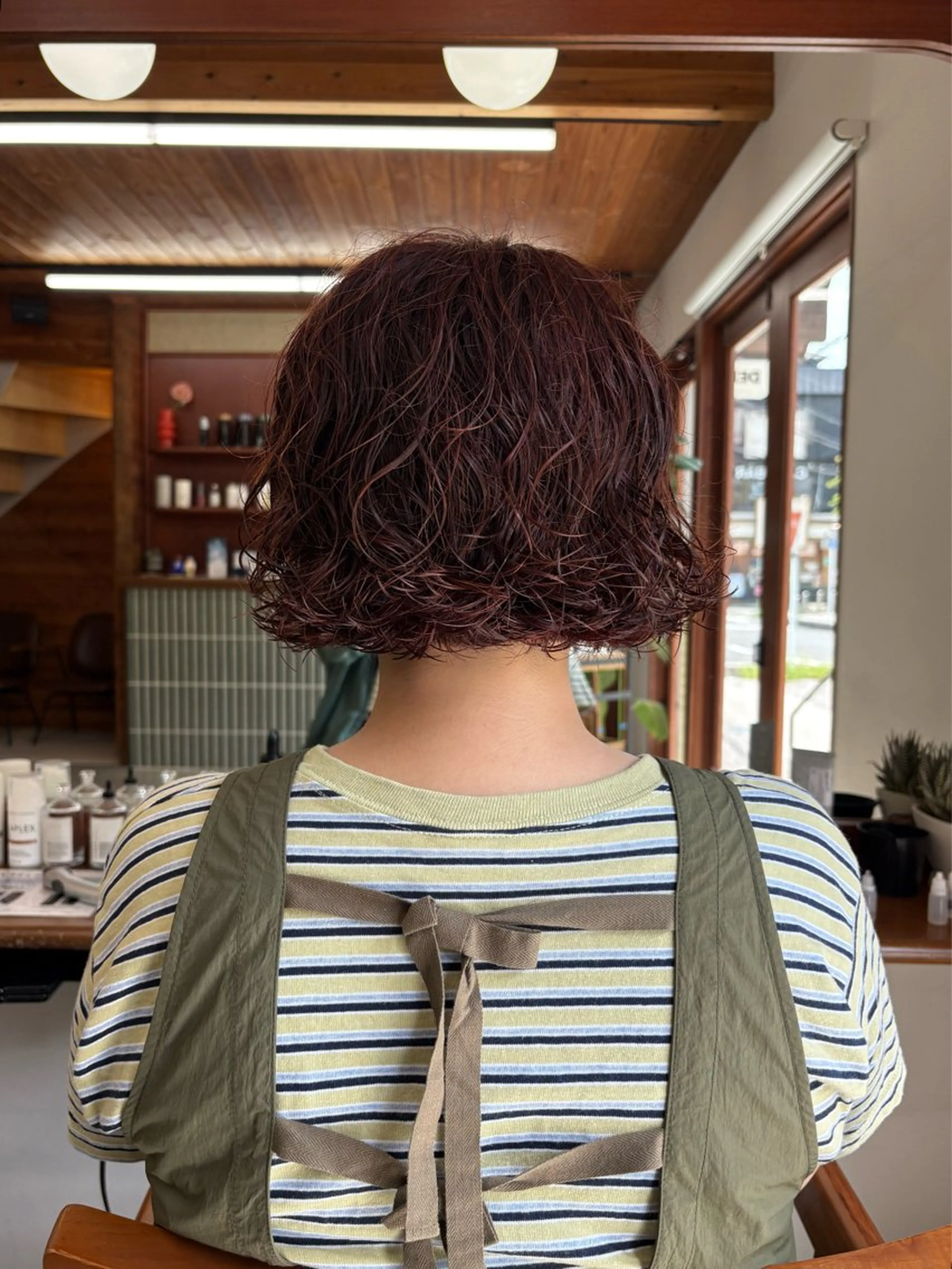 ショート カラー パーマ ピンクカラー レッドカラー ボブ カット ヘアカラー パーマ 五十嵐 雄毅のヘアスタイル