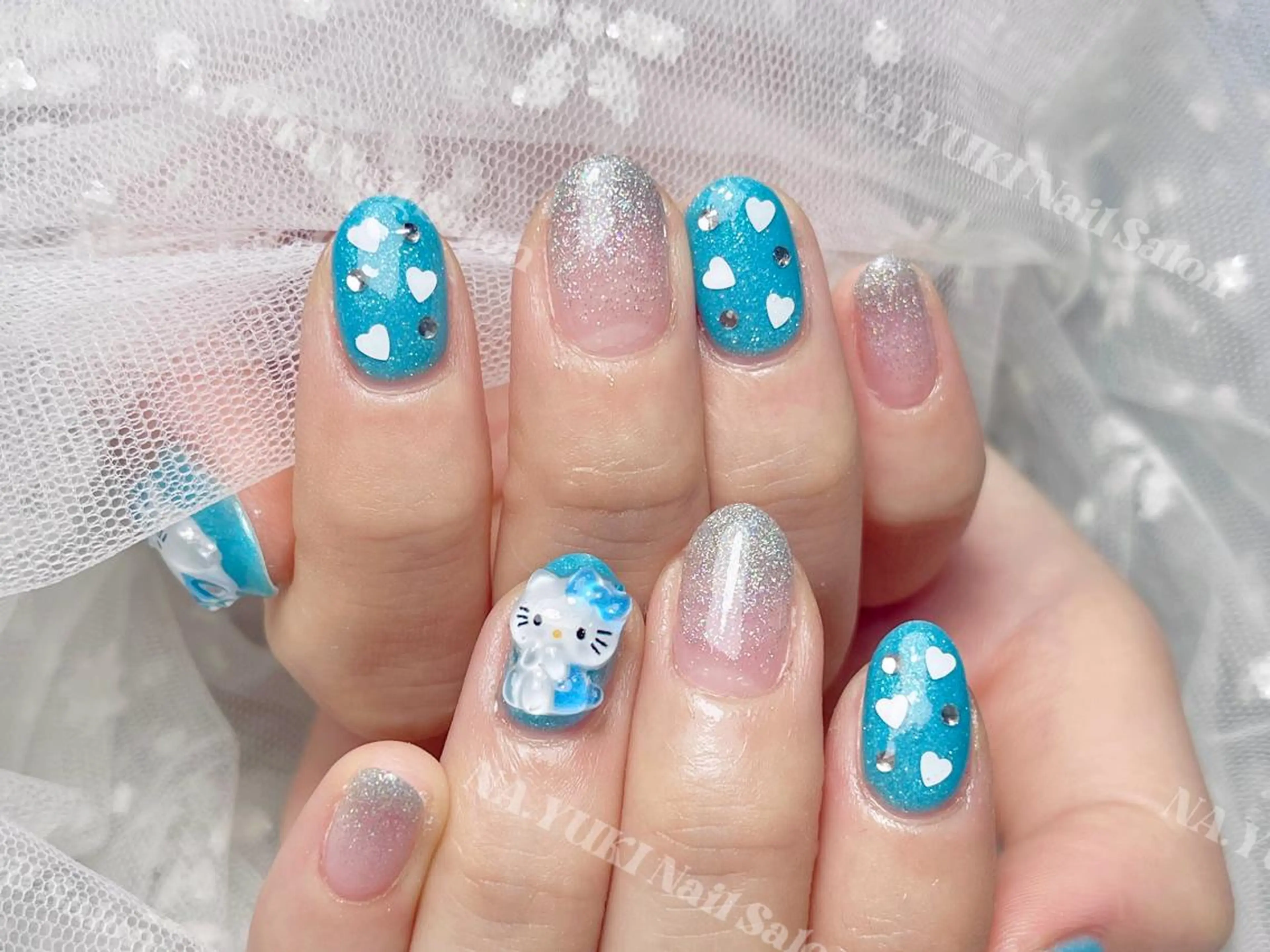 ネイル Queenie 🦋のネイルデザイン