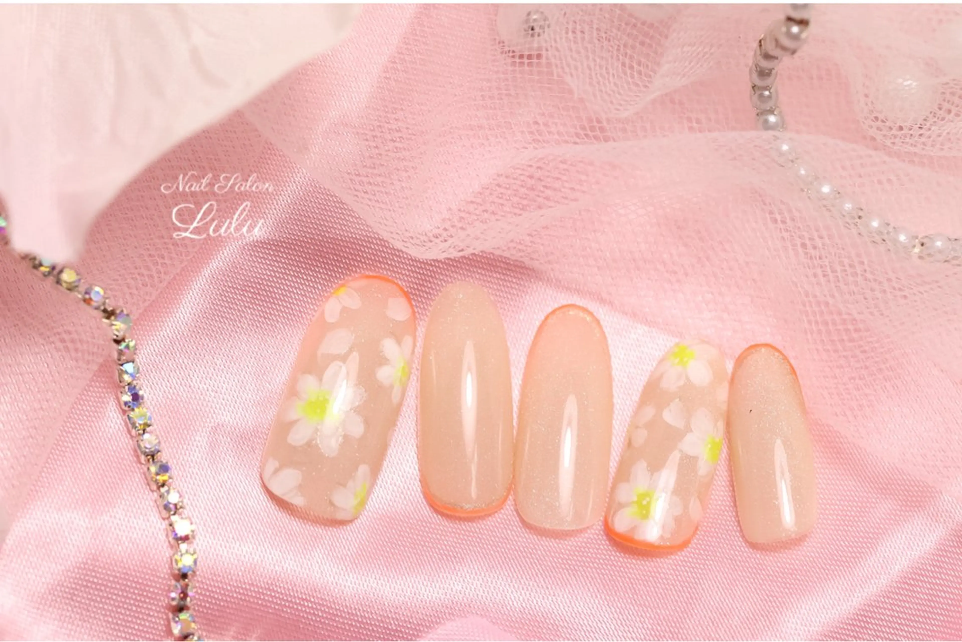 ネイル Lulu nail salon 南堀江店所属・西村 あやかのネイルデザイン