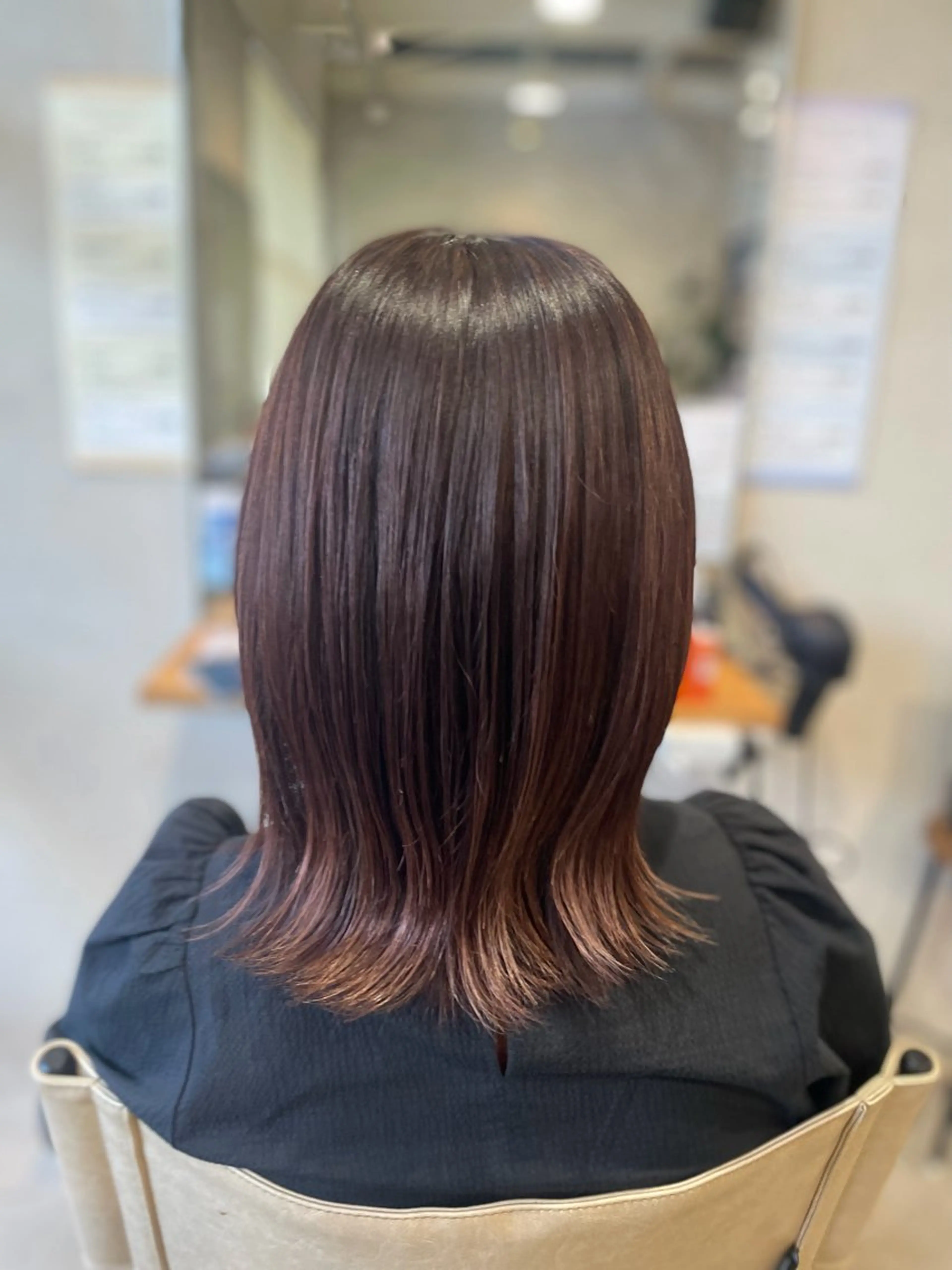 セミロング ヘアカラー momoka 女性限定のヘアスタイル