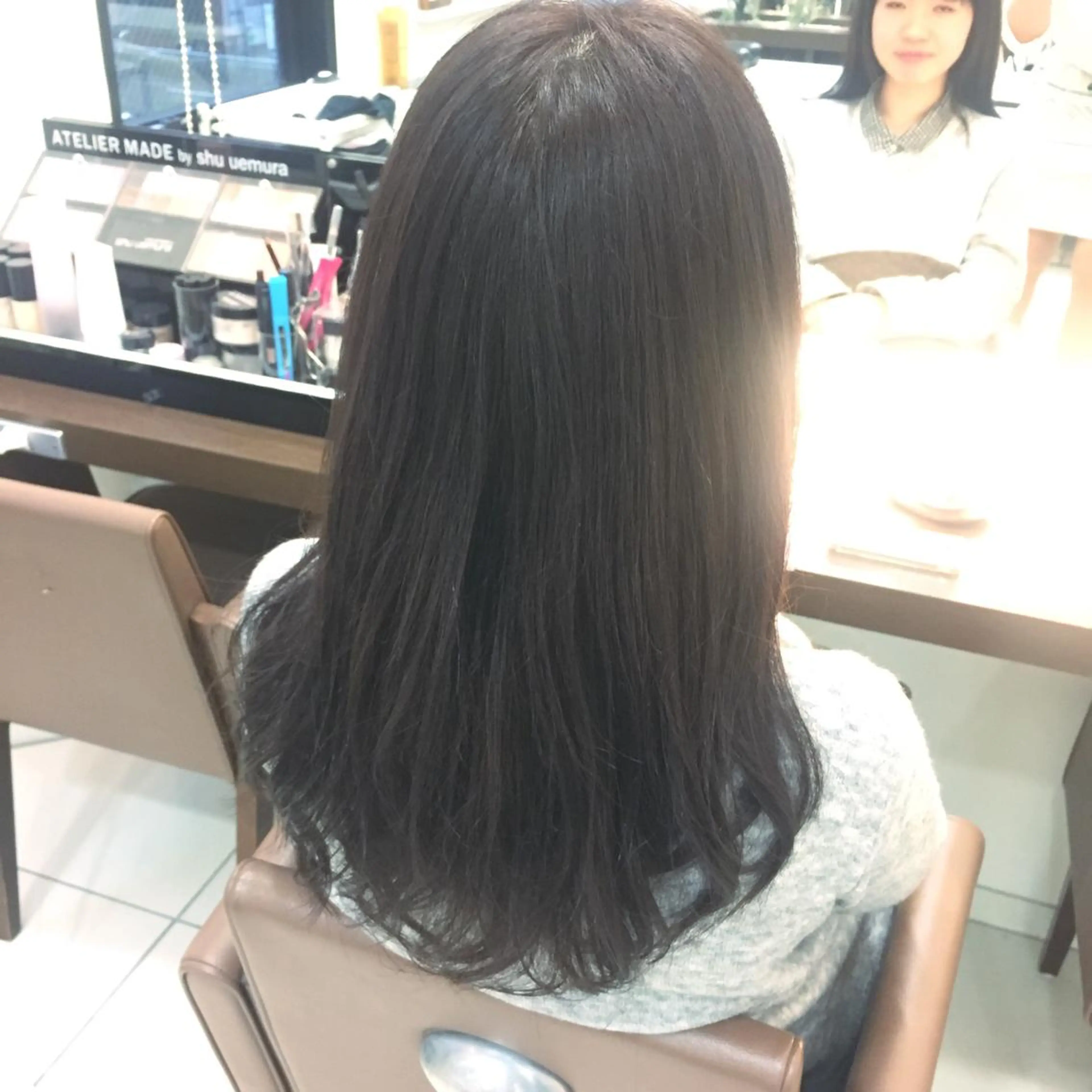 ロング カラー アッシュ oggi +KENJE所属・大平 美沙のヘアスタイル