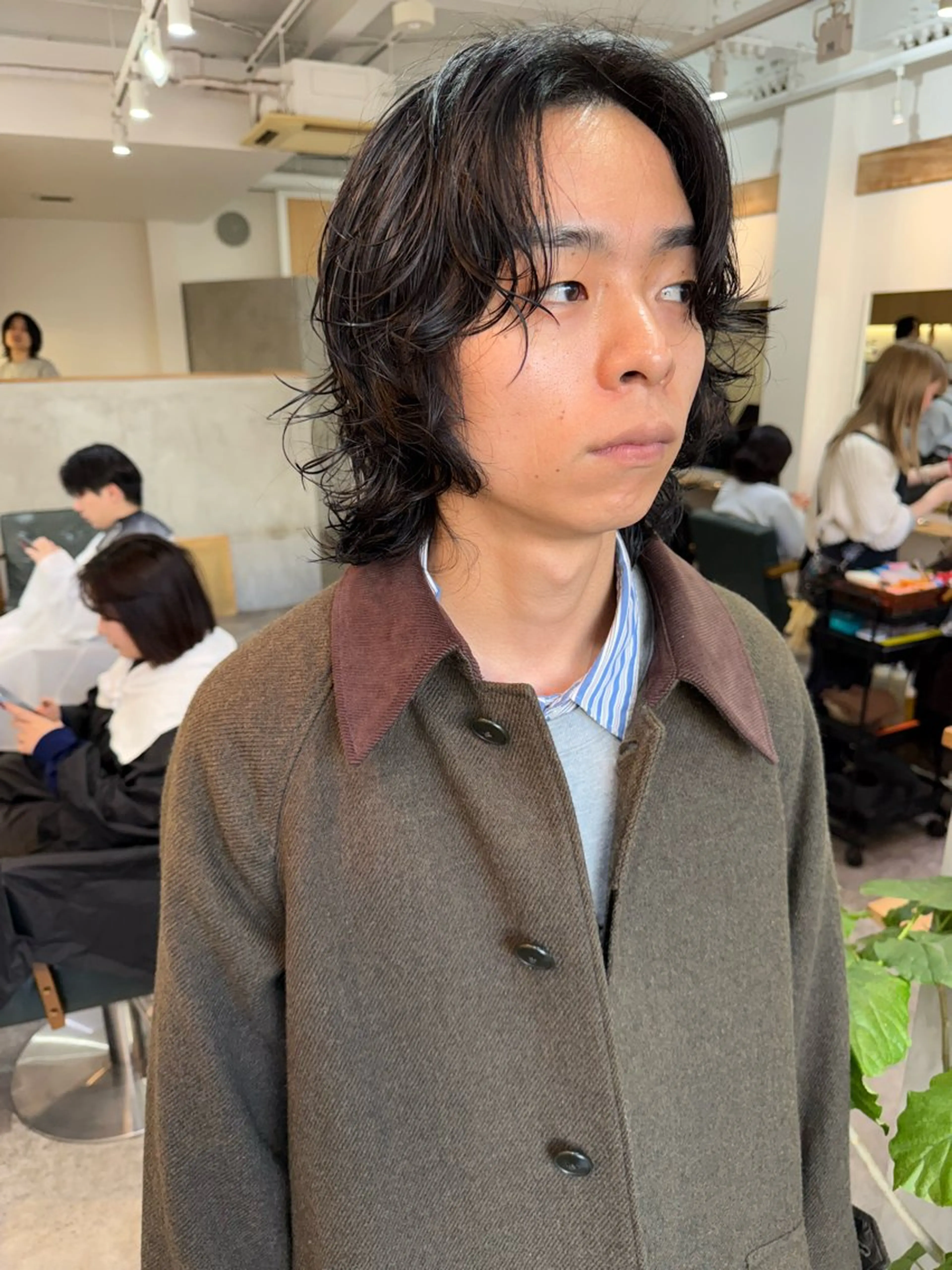 ミディアム パーマ メンズ ミディアムパーマ メンズパーマ ニュアンスパーマ 森貴裕/ベージュ/ パーマ/オリーブのヘアスタイル