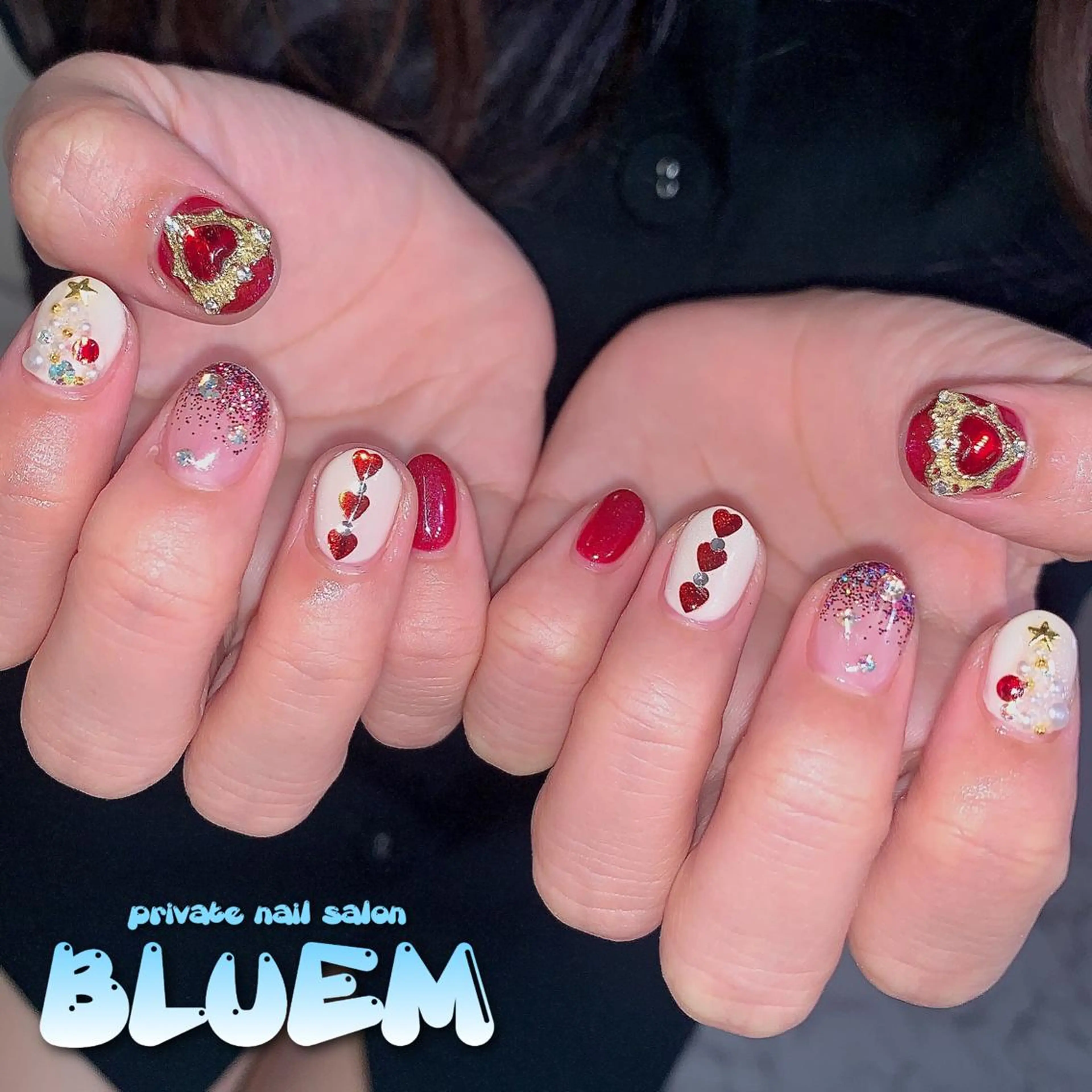 ネイル BLUEM なな🐶のネイルデザイン