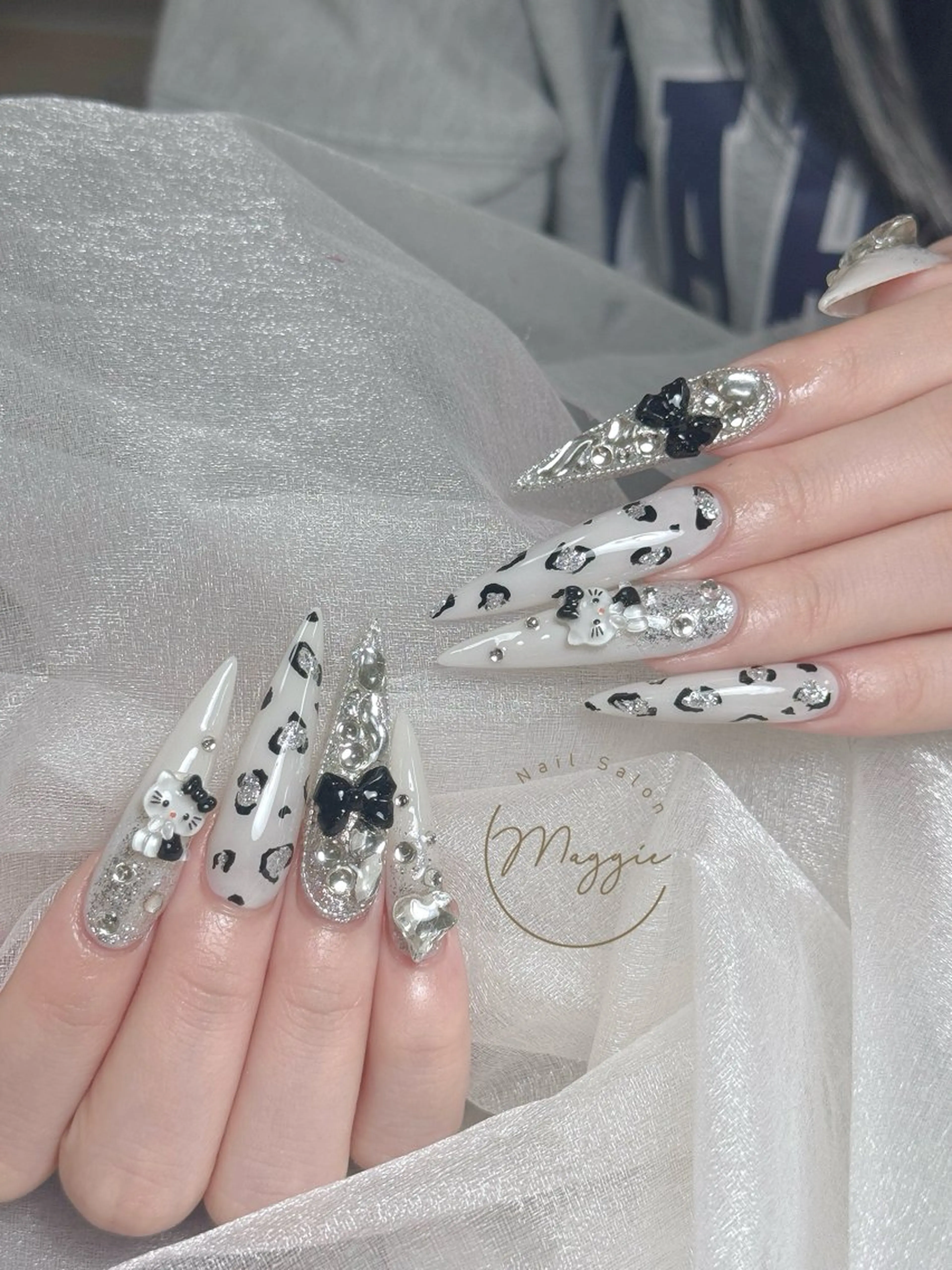 ネイル Maggie Nail🦩のネイルデザイン