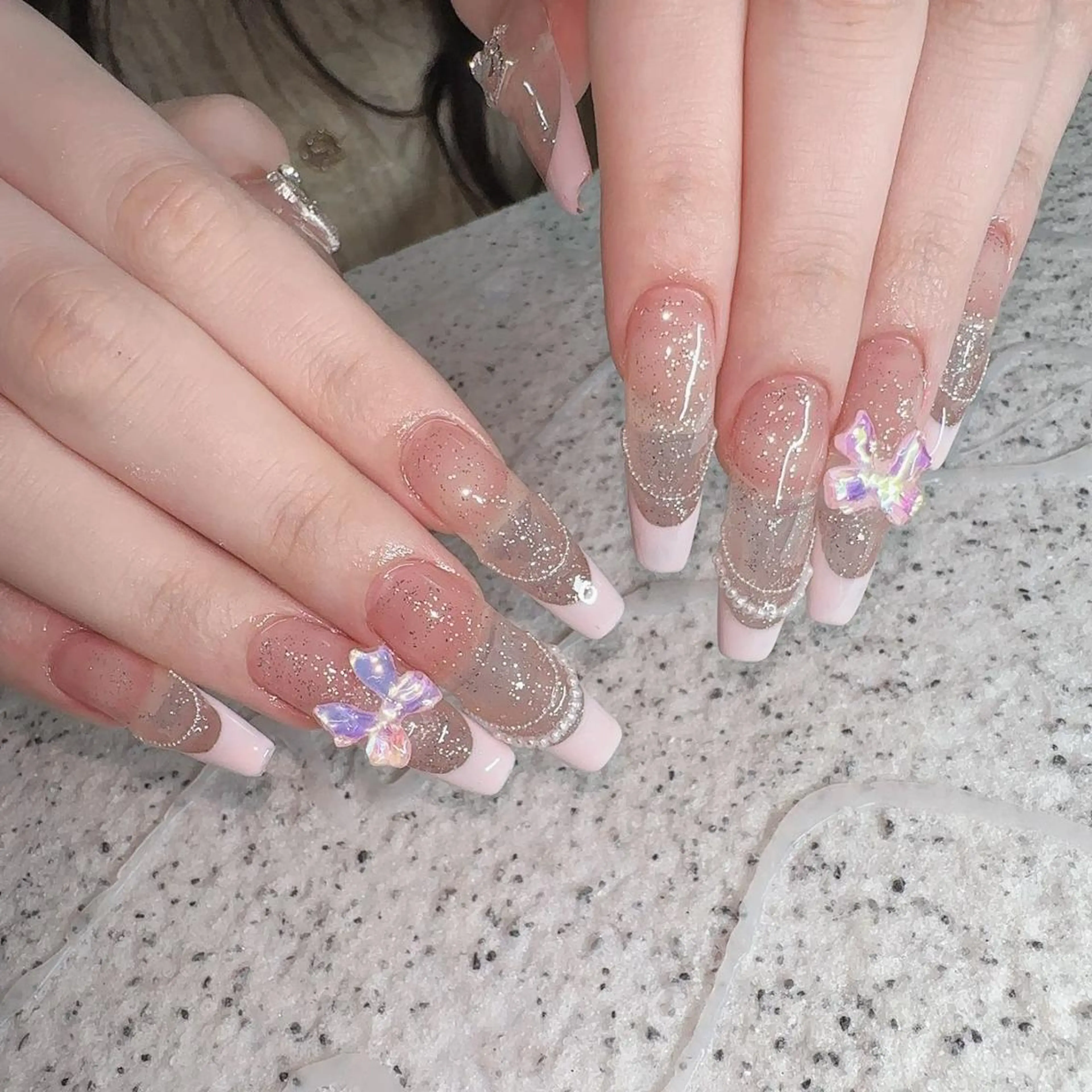 ネイル 長さ出し ネイルチップ Queens momoのネイルデザイン