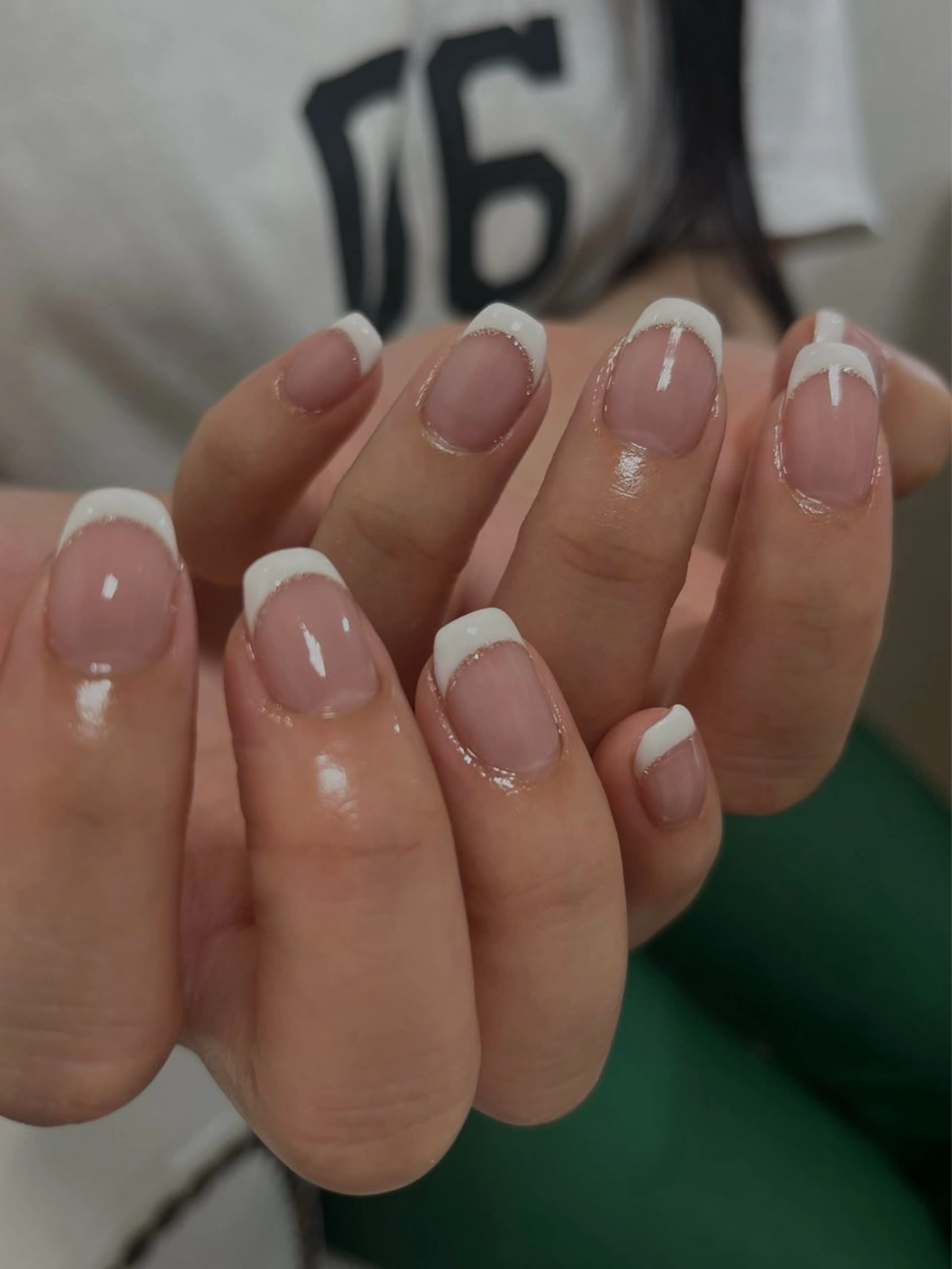 [オフ込限定]フレンチネイル、カラーグラデーションの写真