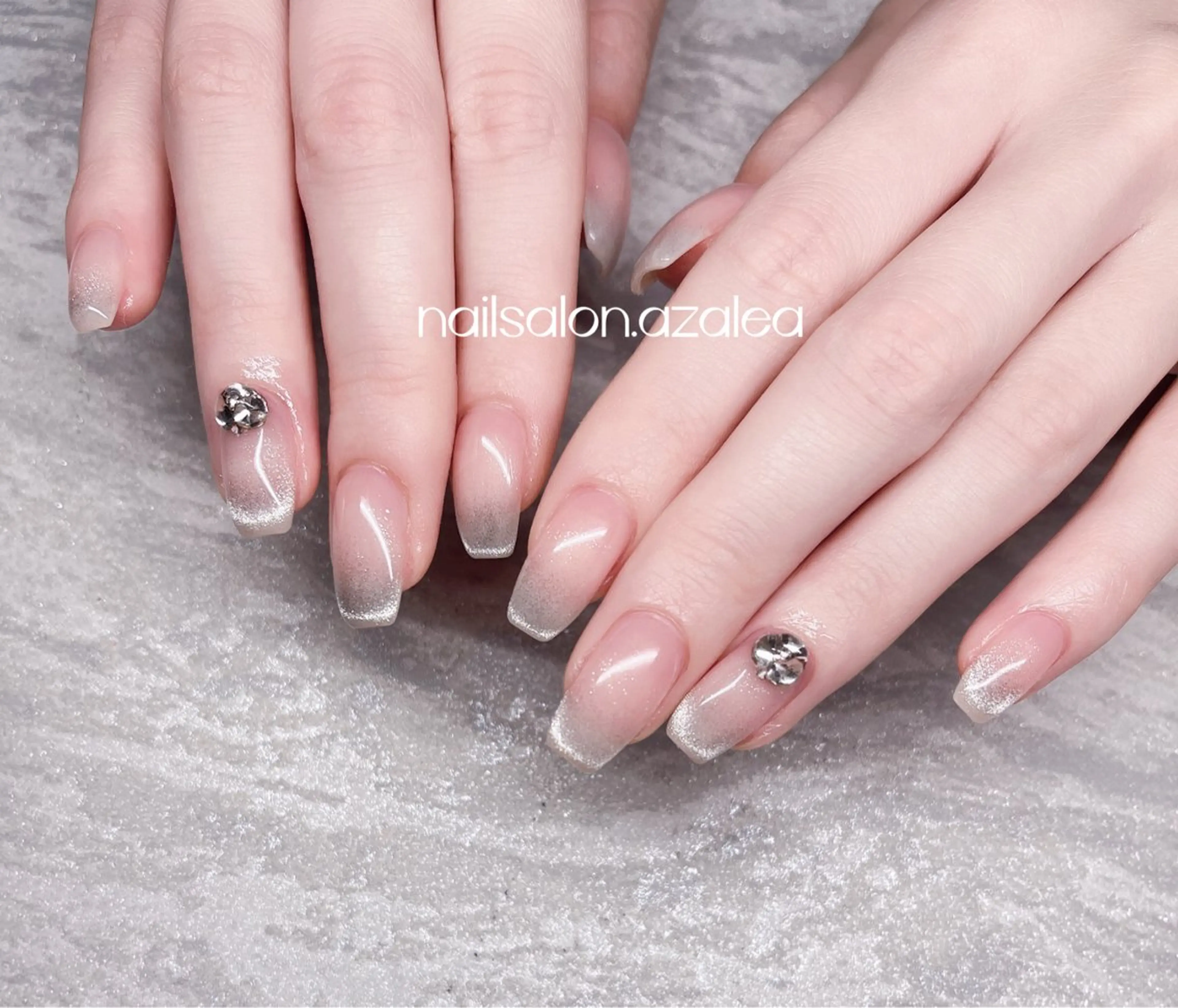 ネイル ハンドネイル R inのネイルデザイン