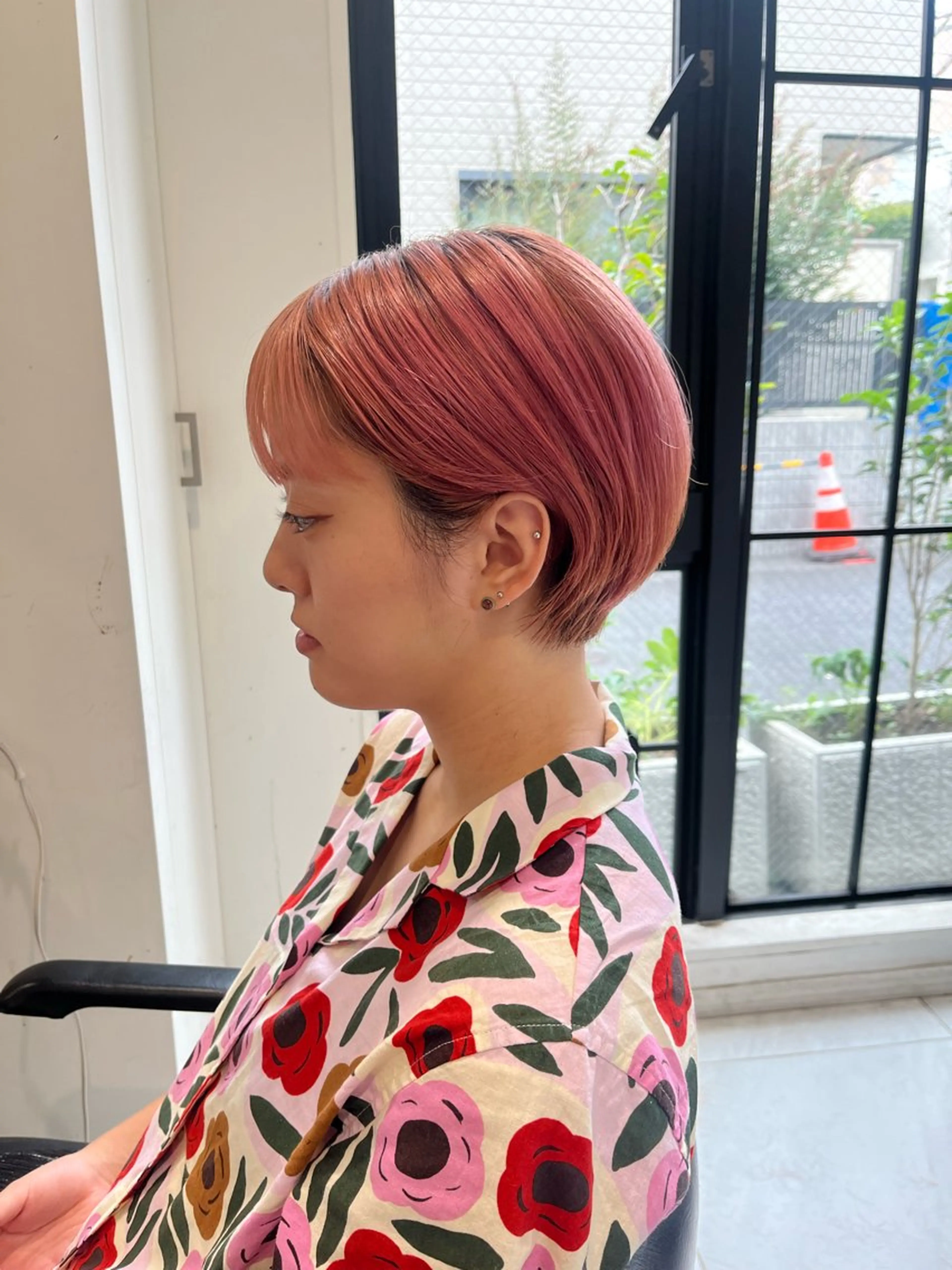 ショート ショートヘア ナミ🩶暗髪/暖色 ❤️/透明感/縮毛のヘアスタイル