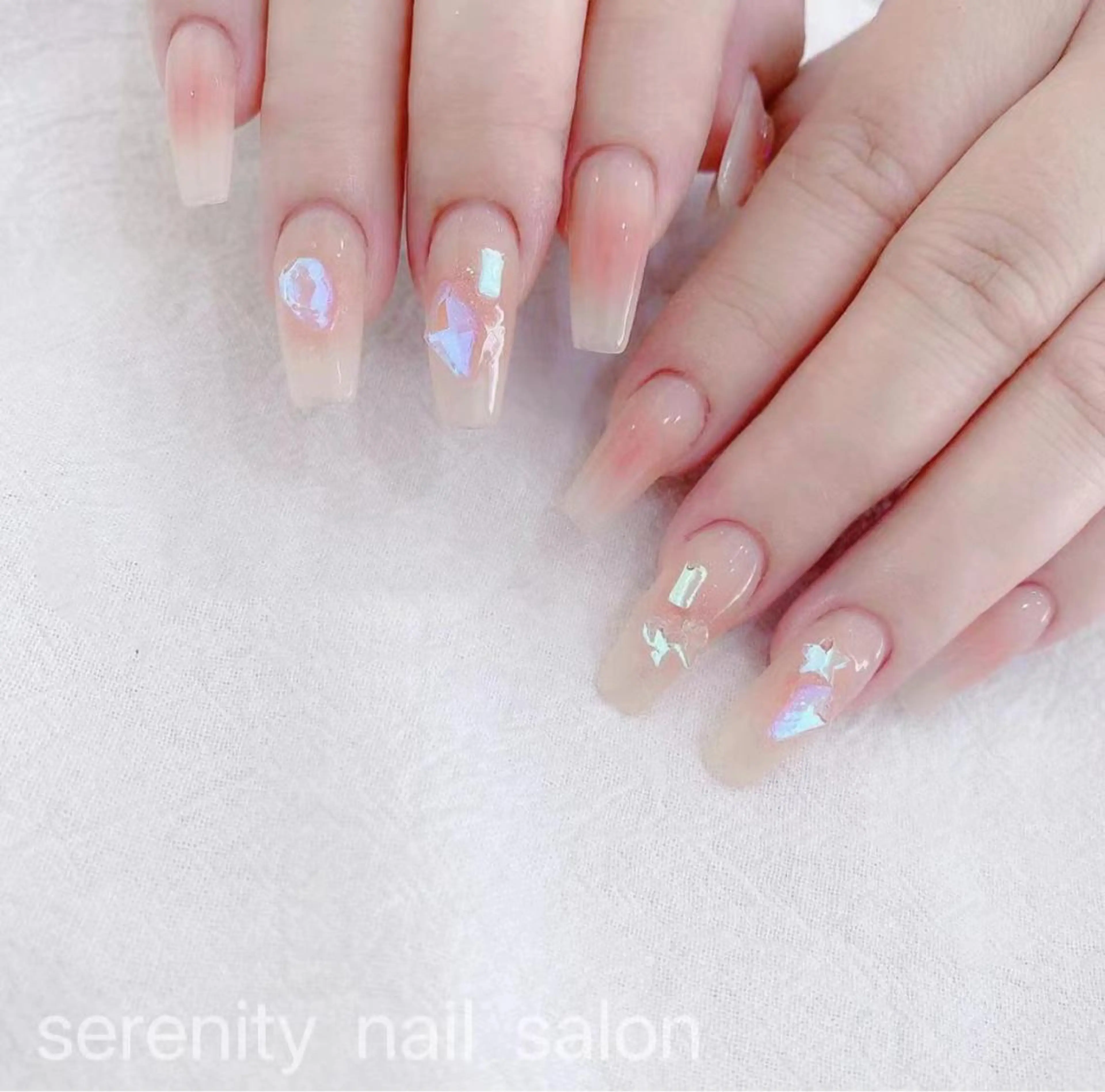 ネイル ハンドネイル ハンドケア ✨Serenity Nail salonのネイルデザイン