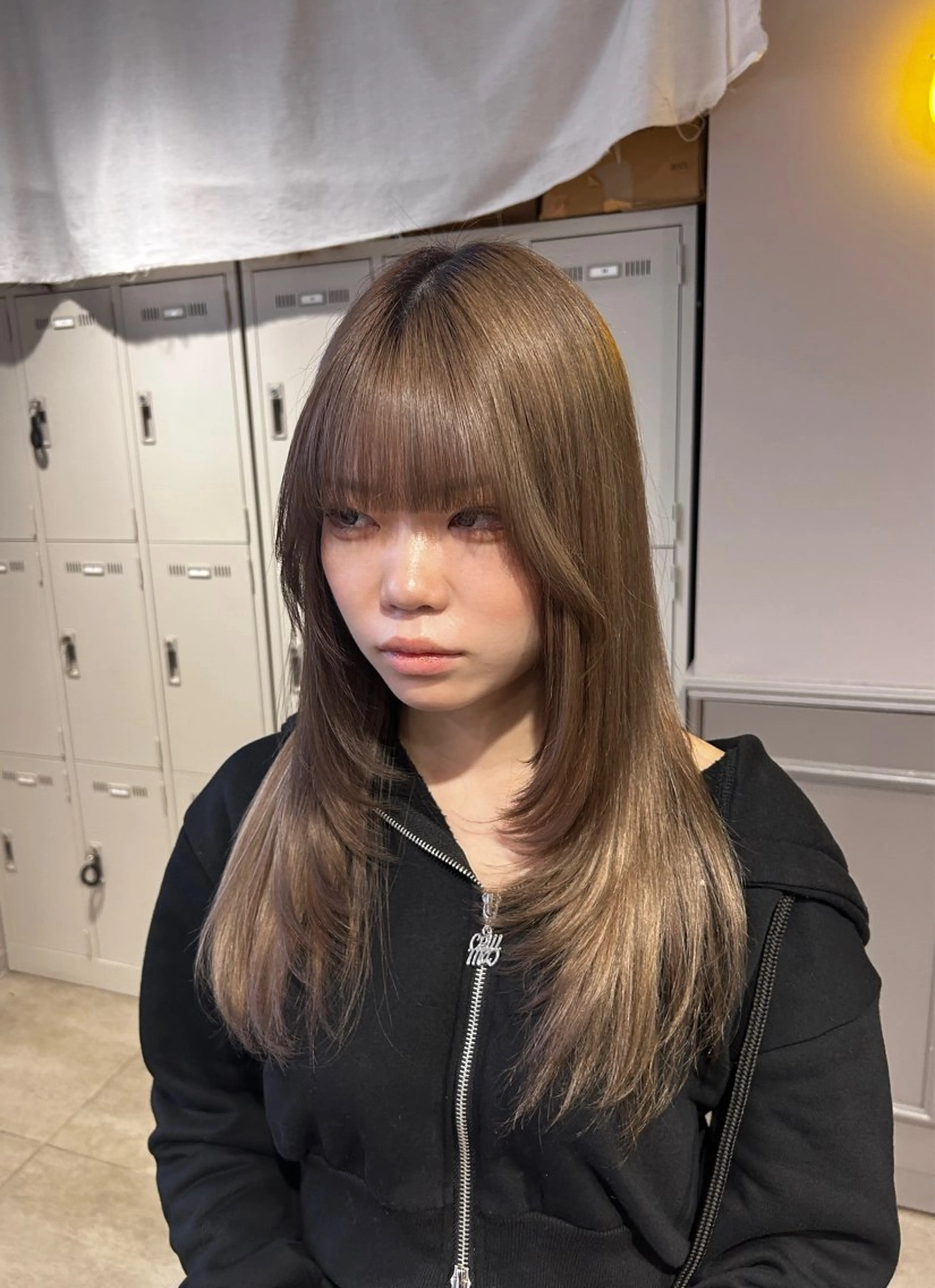 ロング カラー ヘアカラー トリートメント ヘッドスパ ヘアセット 🥯縮毛/レイヤー/ ベージュヘア🥯のヘアスタイル