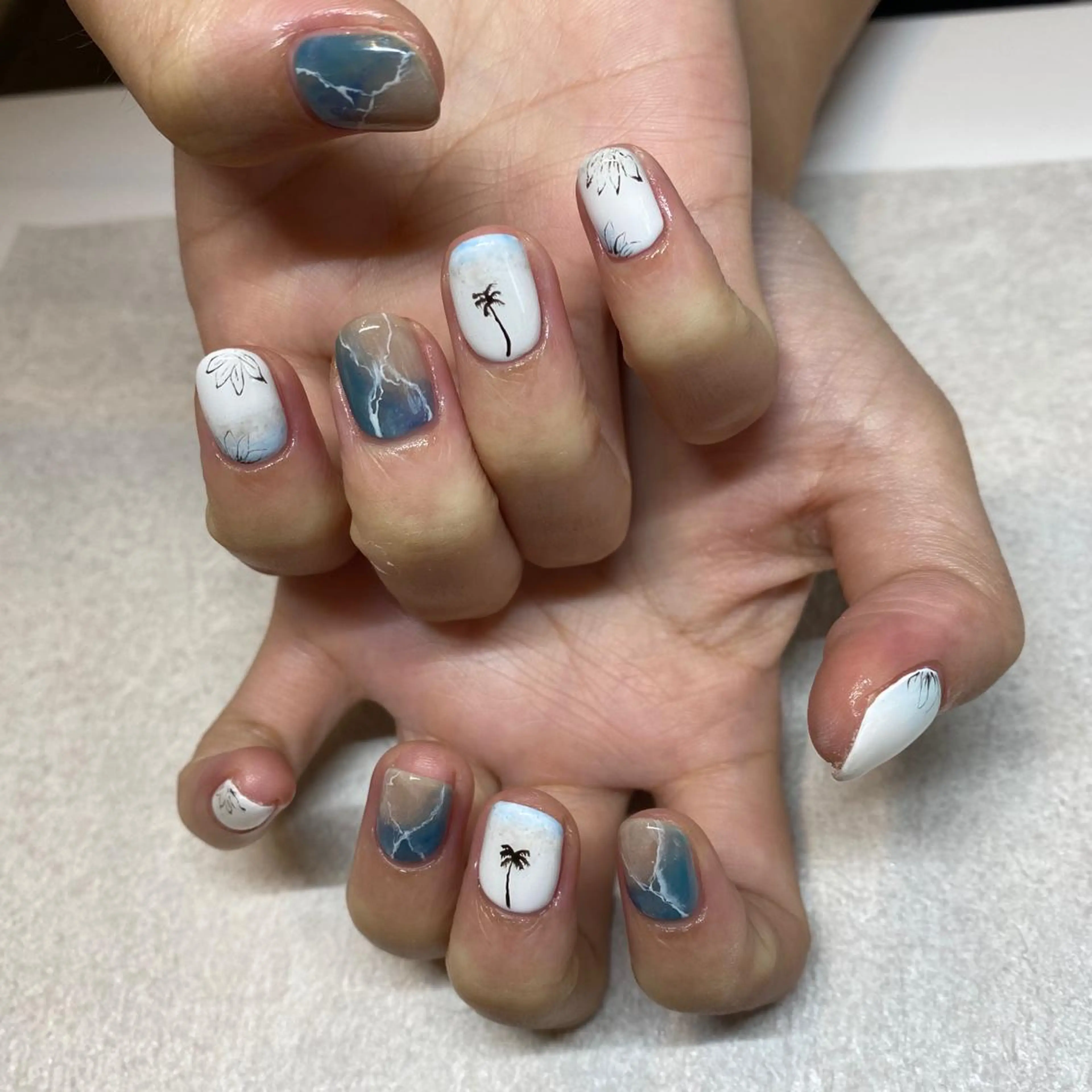 ネイル ハンドネイル NORA nail UMEDAのネイルデザイン
