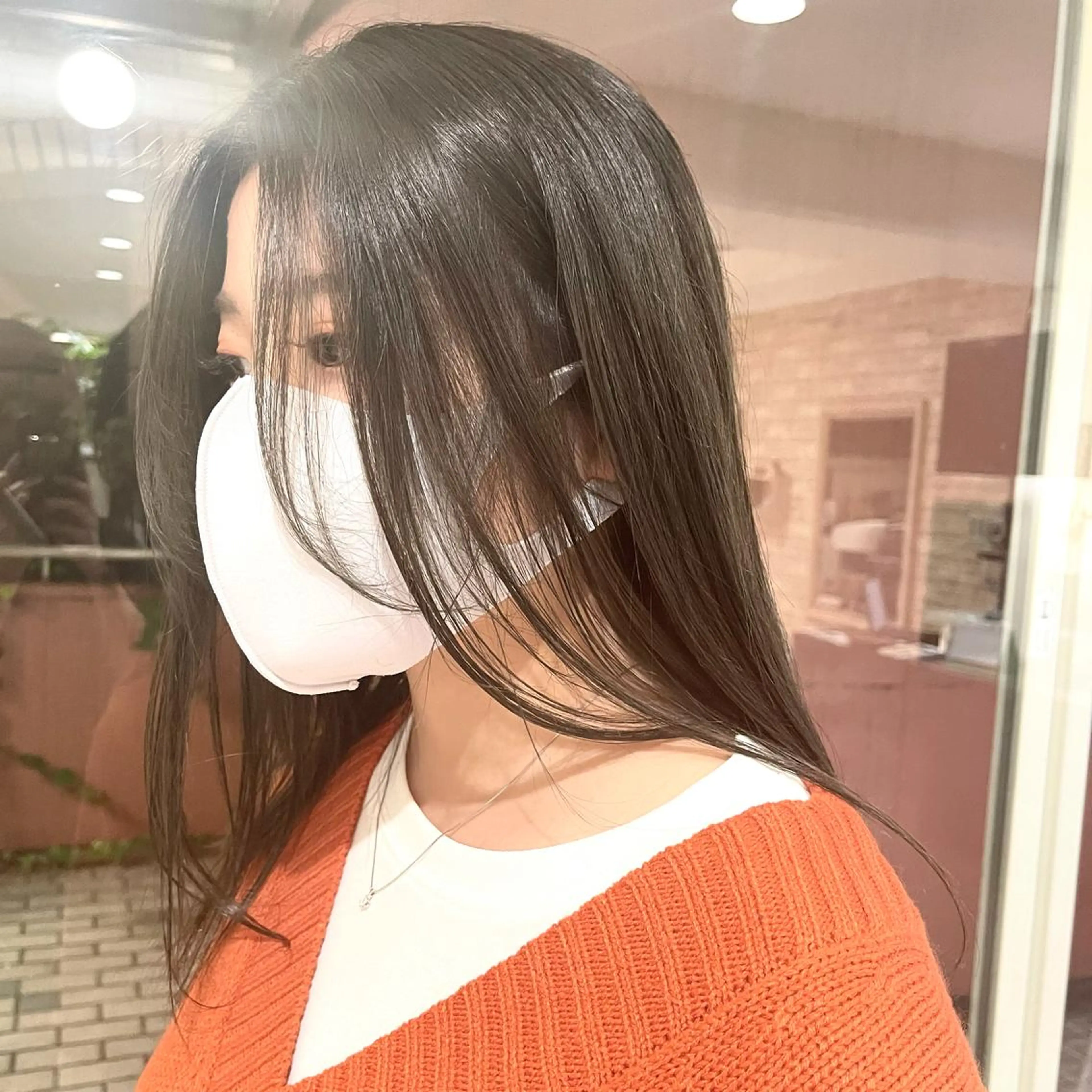 ロング カラー アッシュ オリーブアッシュ Emily所属・永石 知沙希の眉毛・アイブロウイメージ