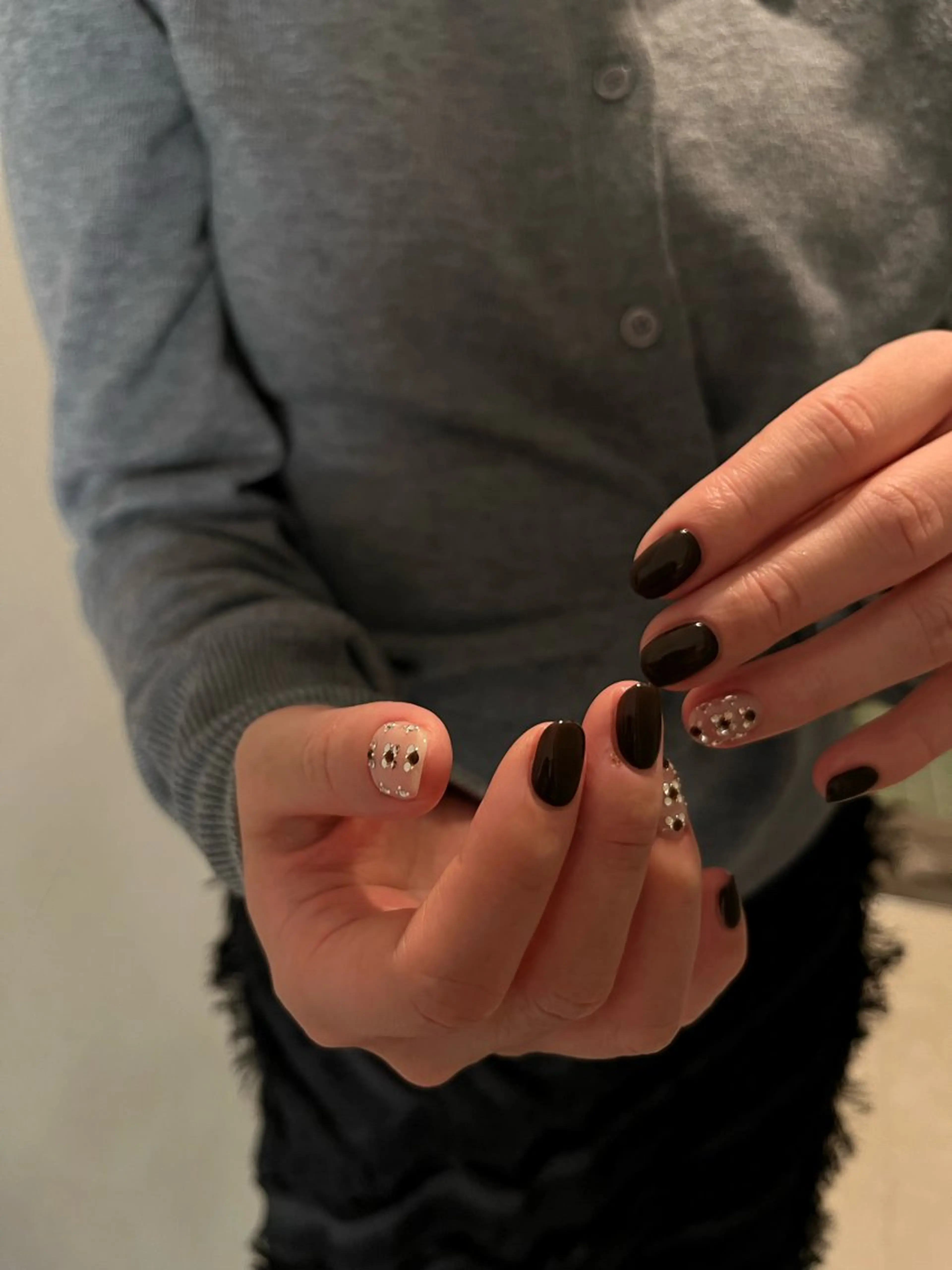 ネイル シンプルネイル ハンドネイル people所属・luster shihoのネイルデザイン