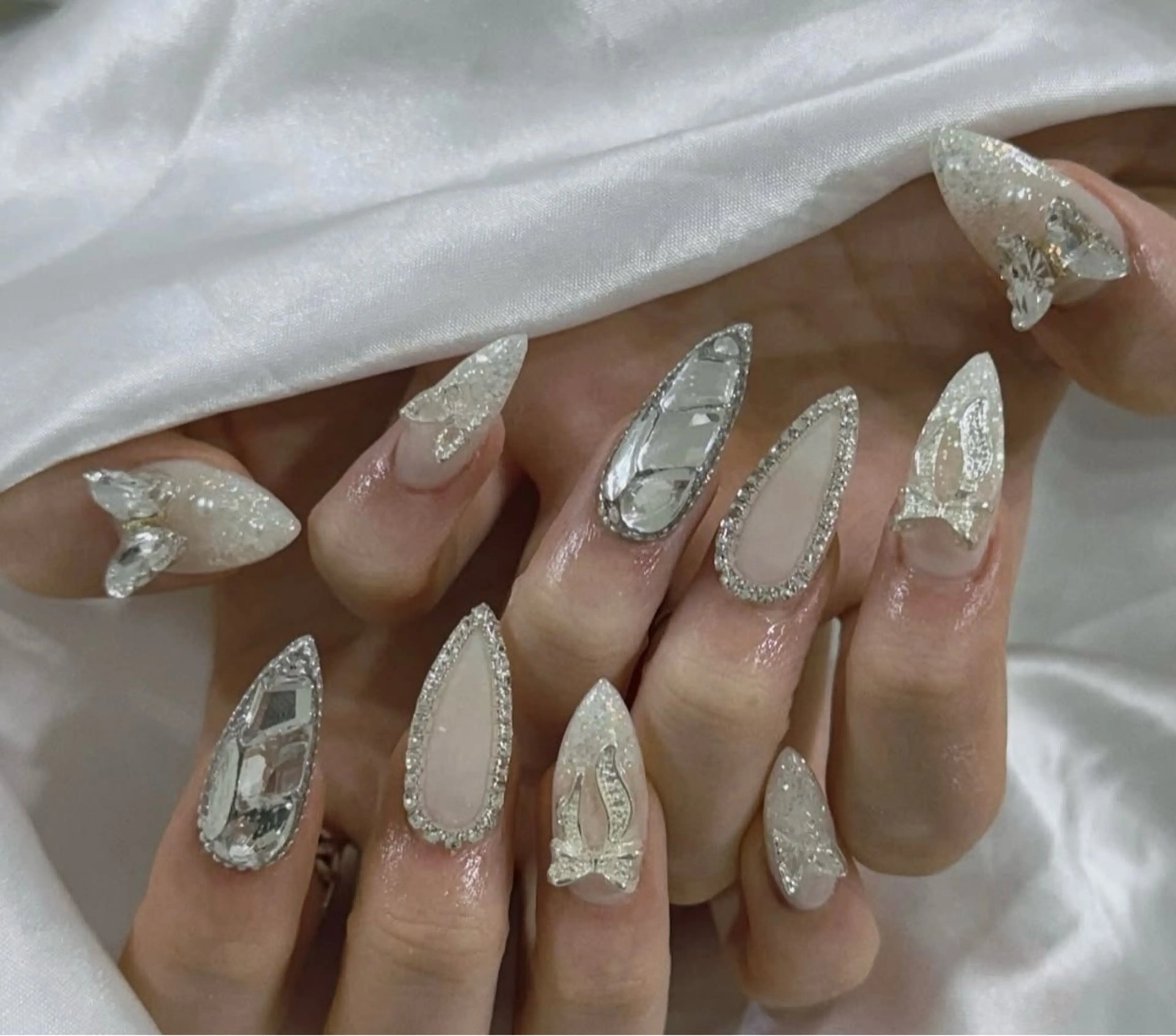 ネイル ハンドネイル ハンドケア NailSalon✨ Écrinエクランのネイルデザイン