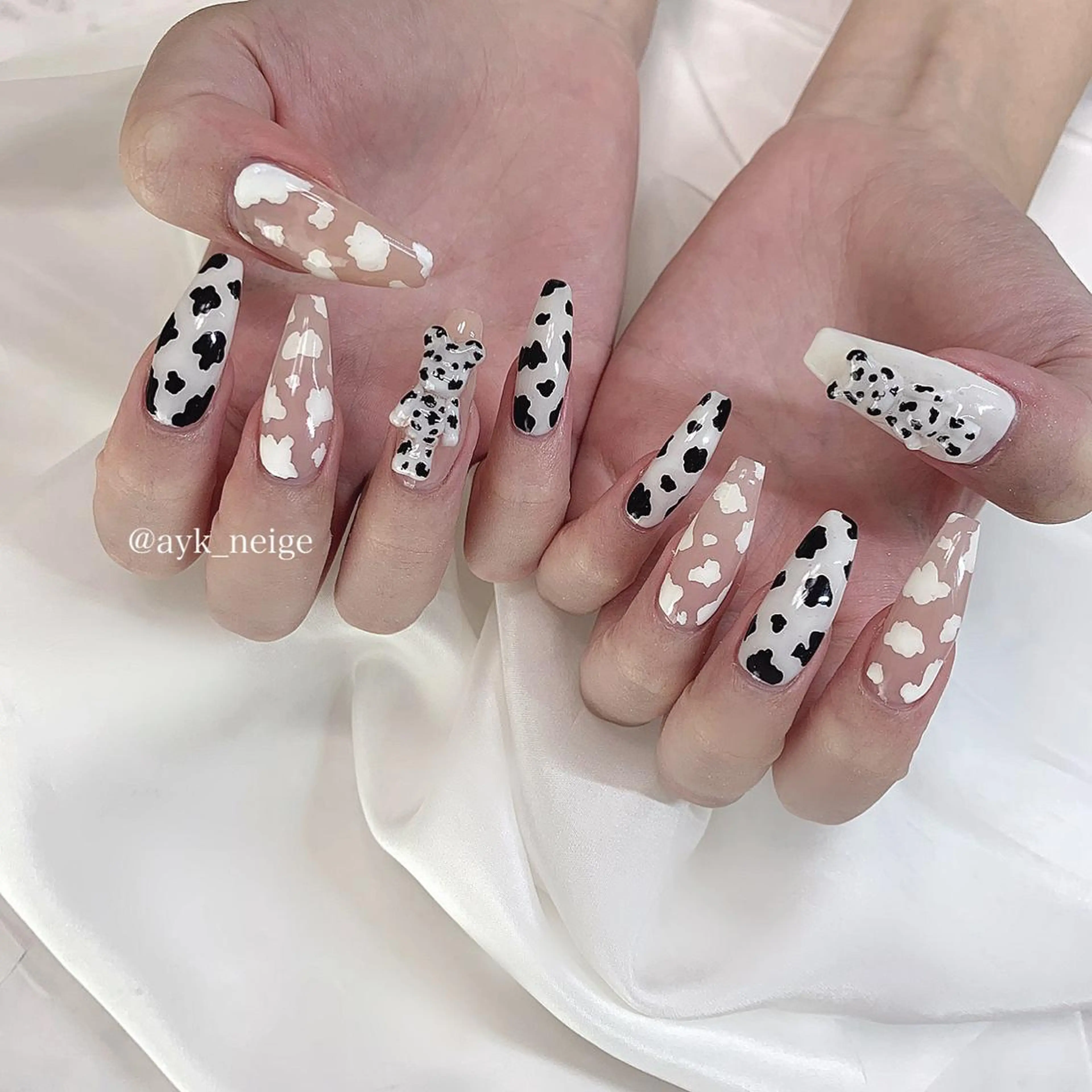 ネイル オーロラネイル フットネイル ハート キラキラネイル 韓国ネイル n'eige nail所属・大谷 綾香のネイルデザイン