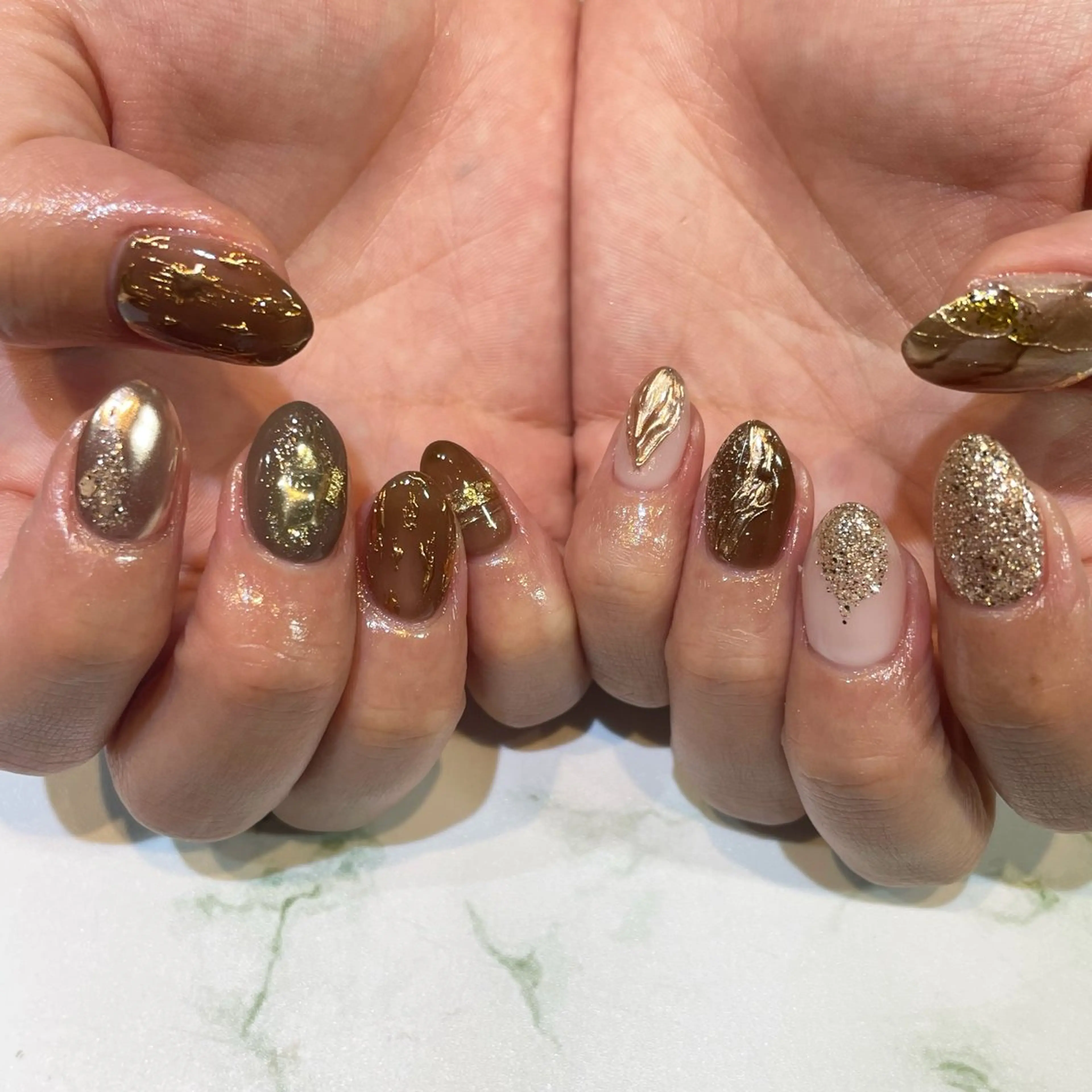 ネイル フラッシュネイル フットネイル ジェルネイル マグネットネイル ニュアンスネイル ハンドネイル 糀屋 彩奈のネイルデザイン