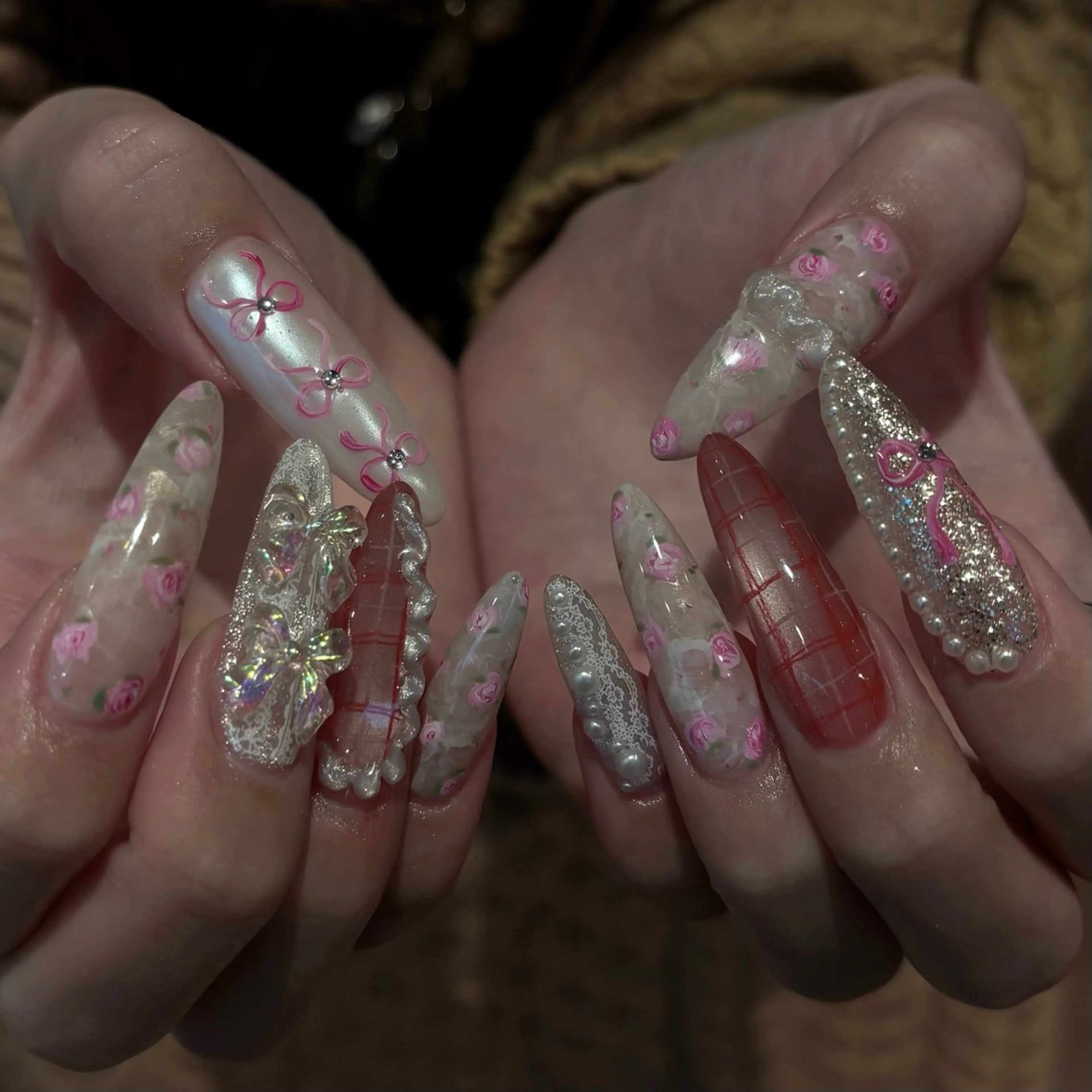 ネイル 長さ出し ガーリー レース マグネットネイル 持ち込み ハンドネイル Bianca名駅店 安田のネイルデザイン