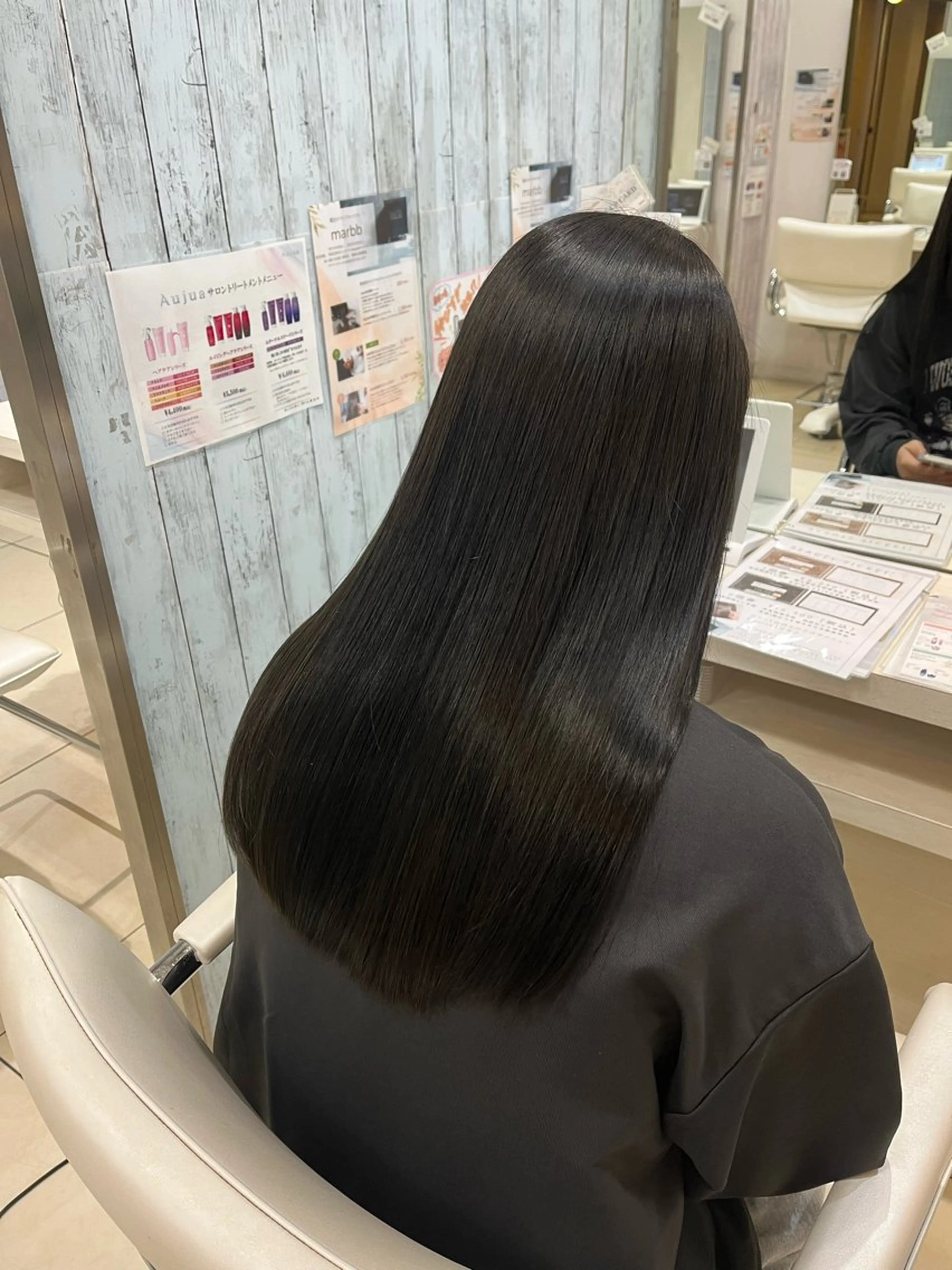 セミロング カラー 🌻髪質改善カラー 🌻Yunaのヘアスタイル