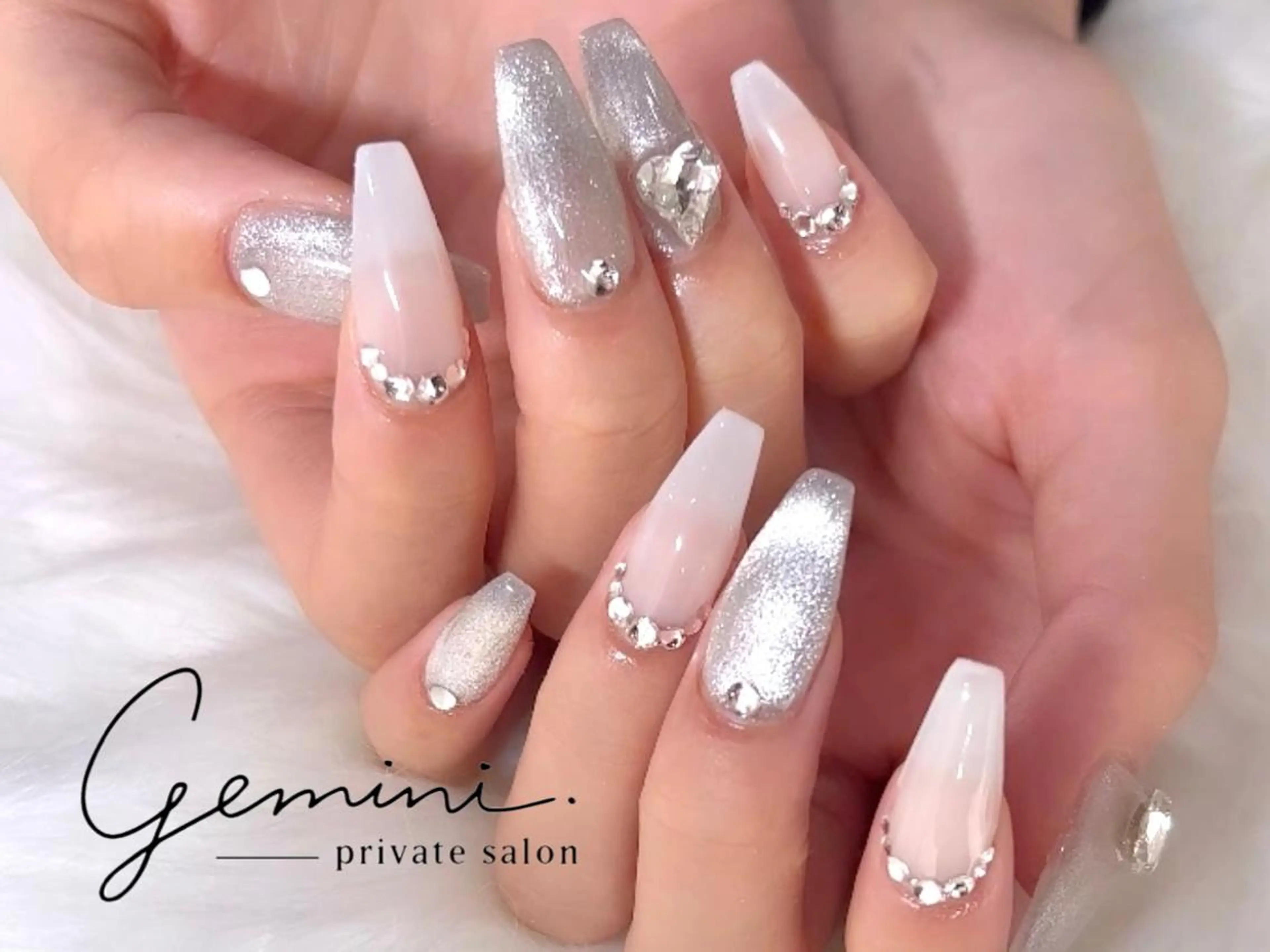 ネイル Gemini. 【ジェミニ】のネイルデザイン